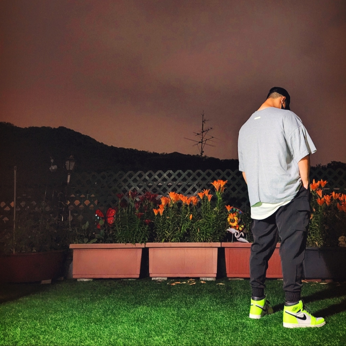 Jordan 1 Retro High OG Volt 착용 스타일 - 3