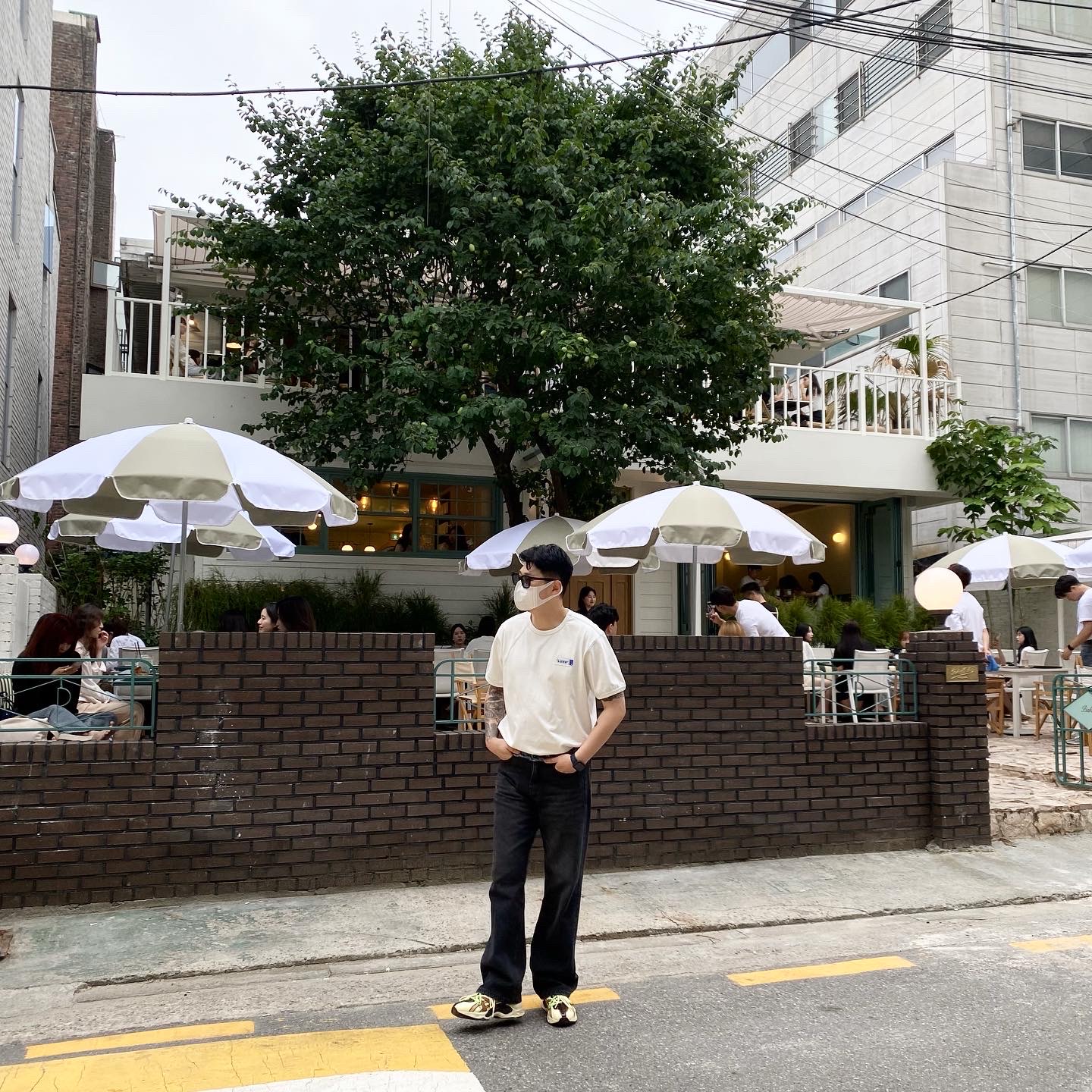 Ader Error x Helinox T-Shirt Off White, Asics x Andersson Bell HN2-S Protoblast Butter 착용 스타일 - 1