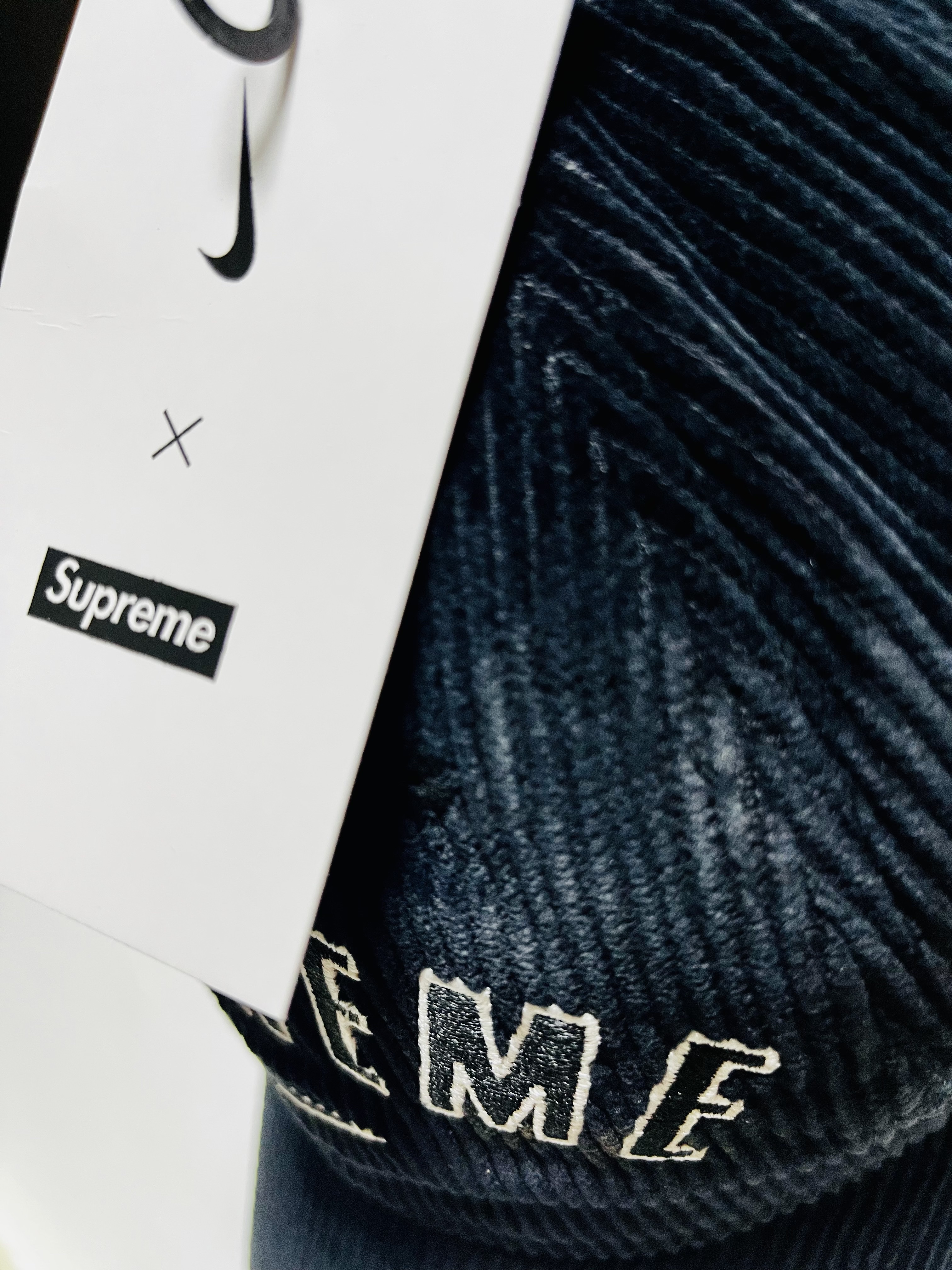 Supreme x Nike Arc Corduroy 6-Panel Black - 22SS 착용 스타일