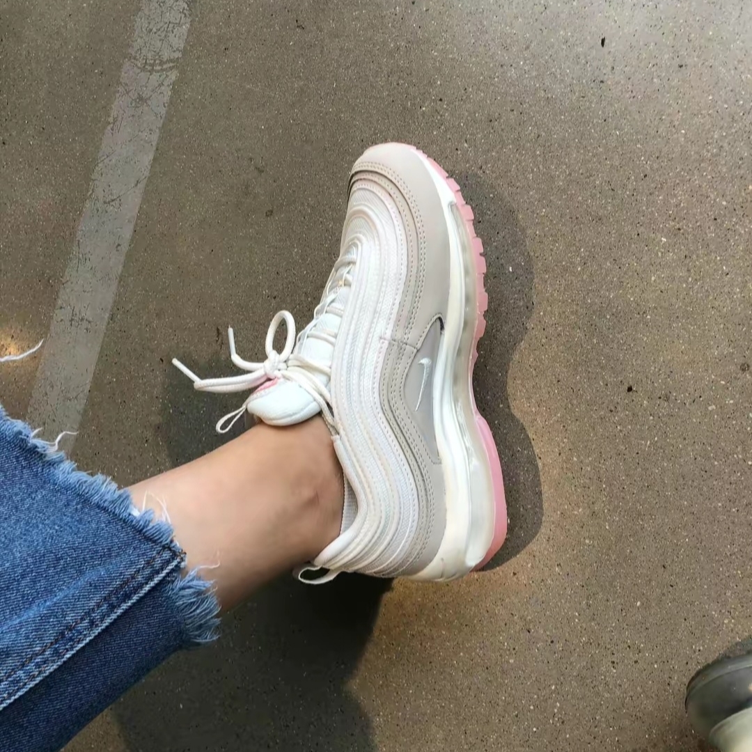 (W) Nike Air Max 97 Summit White Rose 착용 스타일 - 2