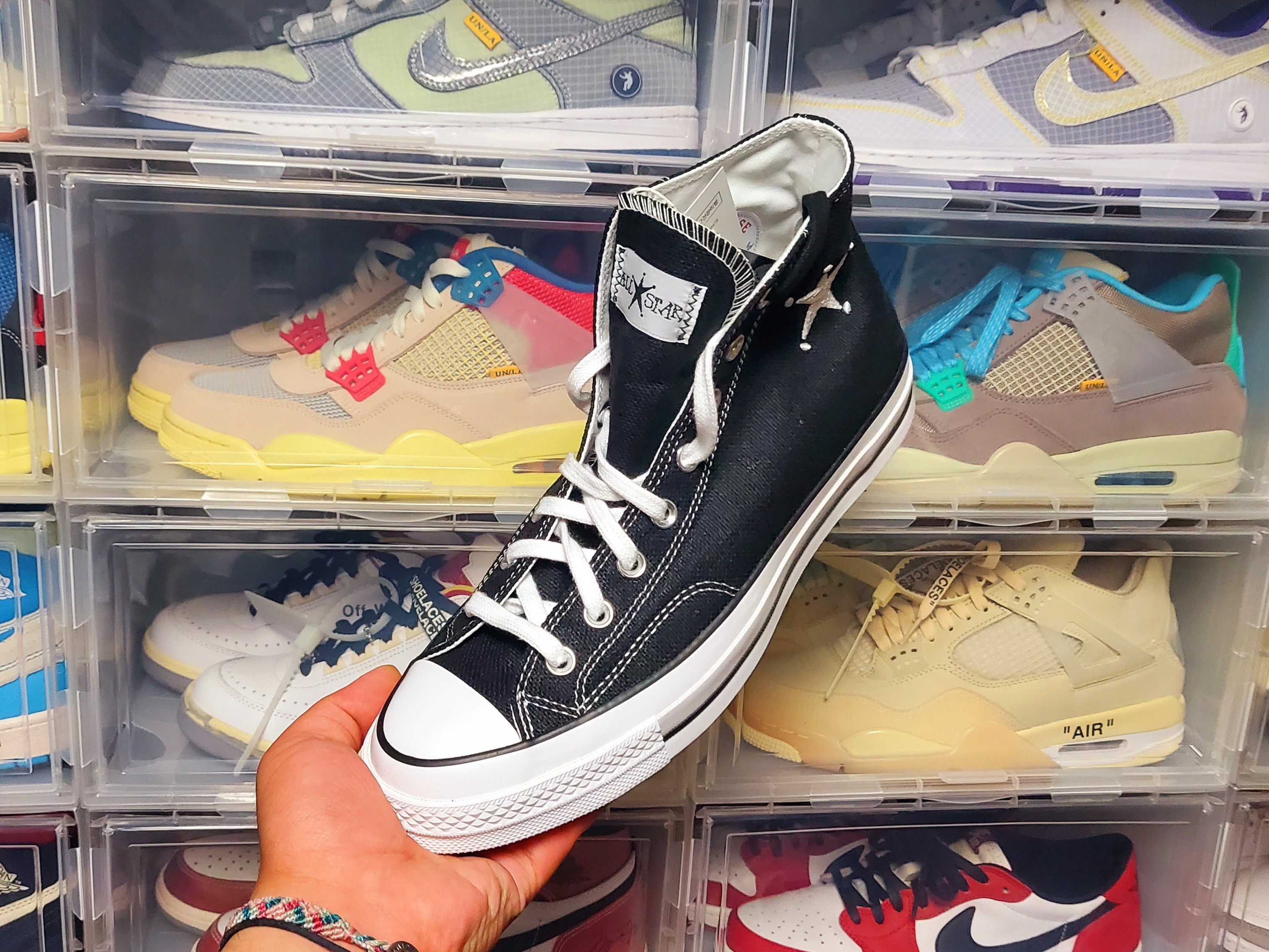 Converse x Stussy Chuck 70 High Black 착용 스타일 - 1