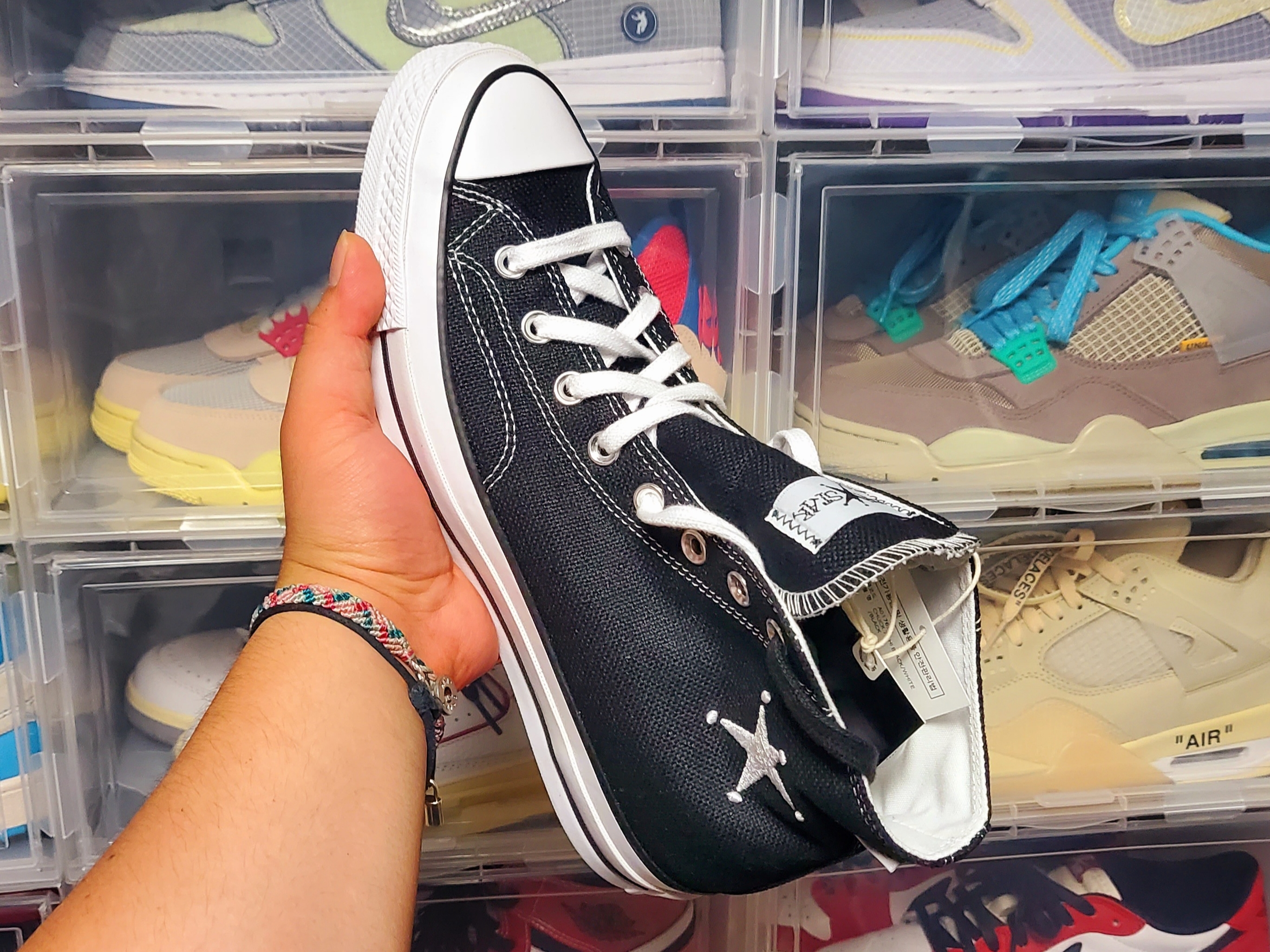 Converse x Stussy Chuck 70 High Black 착용 스타일 - 3