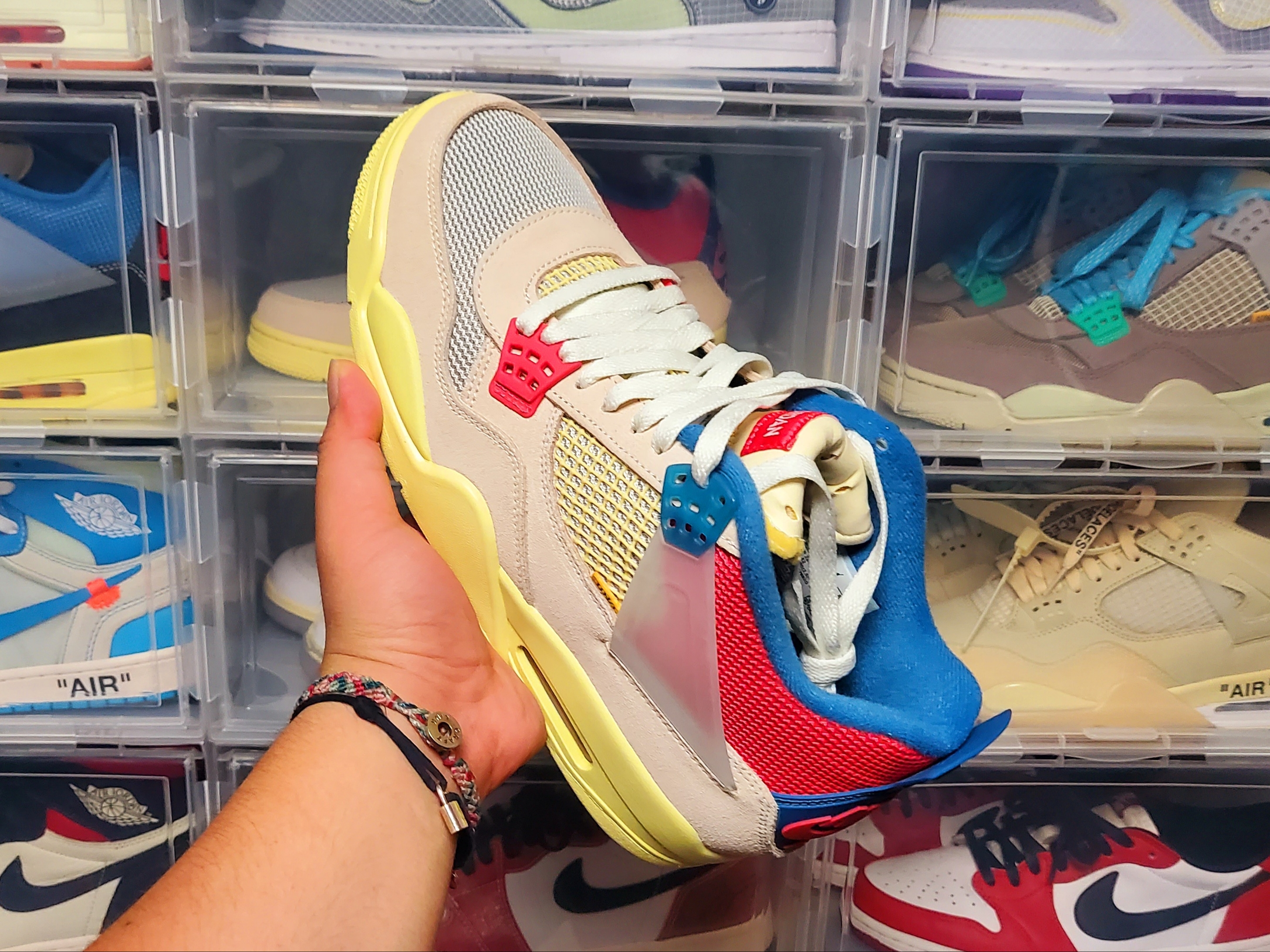 Jordan 4 x Union Retro Guava Ice 착용 스타일 - 3
