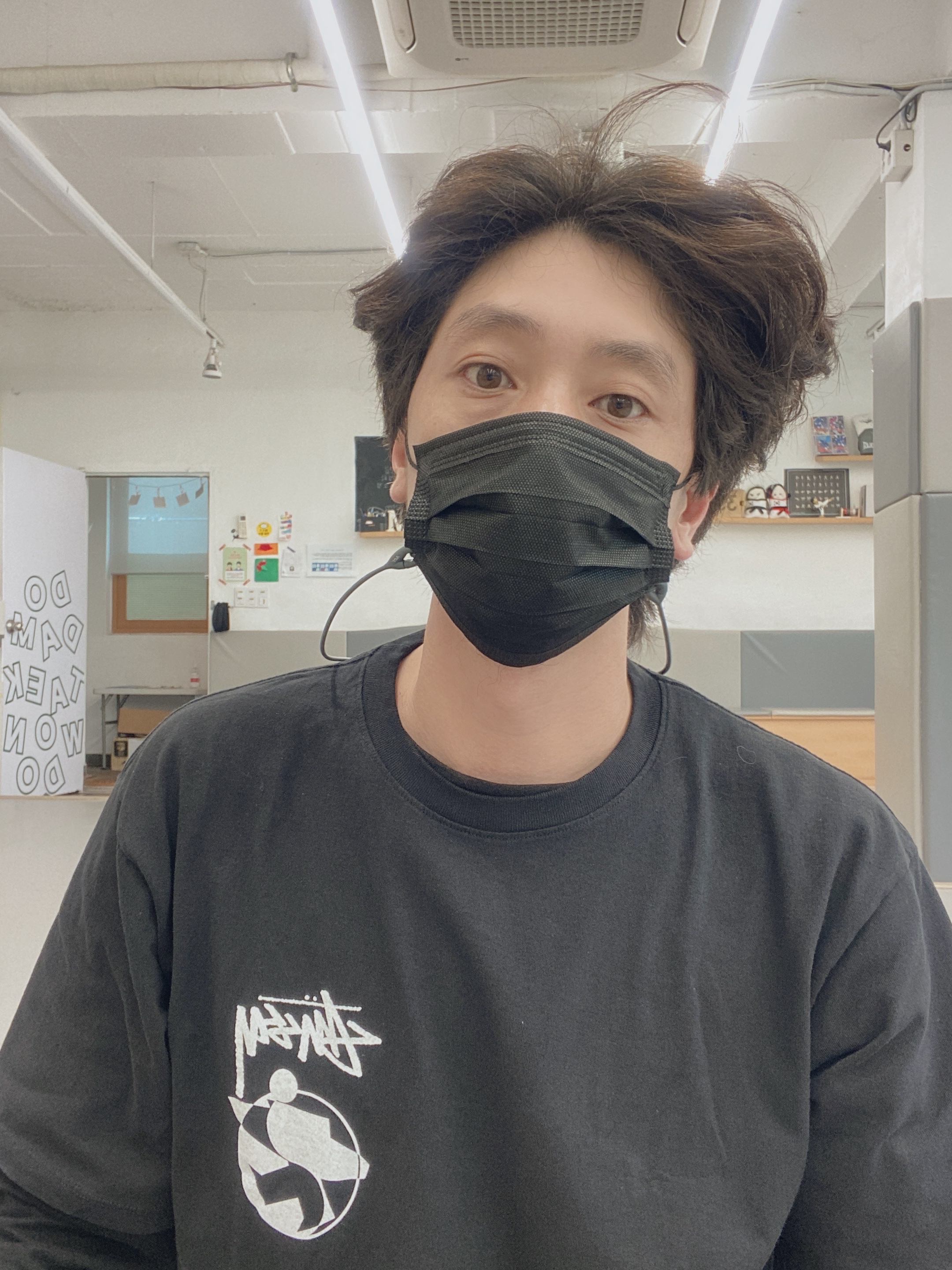 Stussy x Our Legacy Surfman 2 Pigment Dyed T-Shirt Black 착용 스타일
