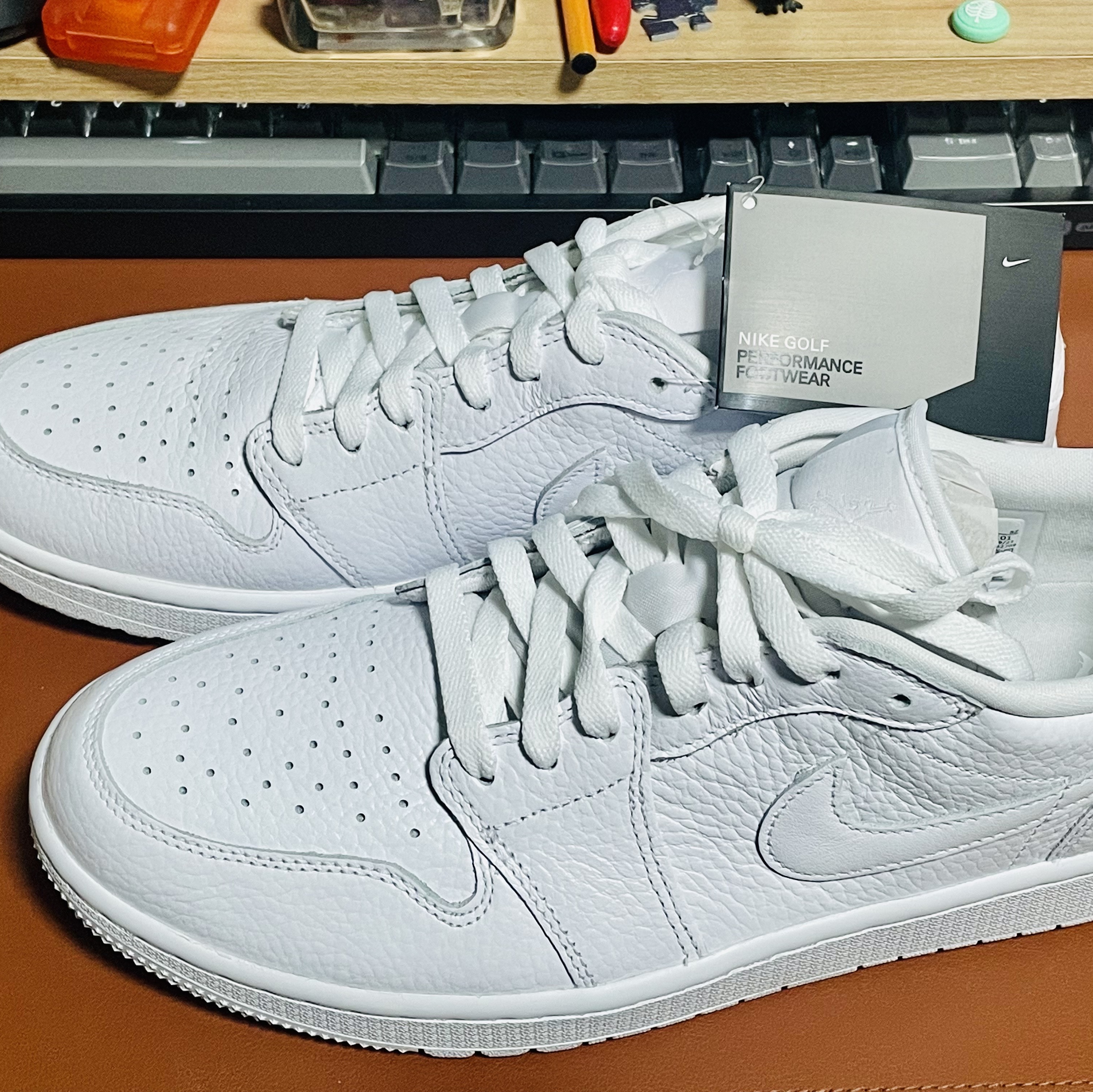 Jordan 1 Low Golf Triple White, (W) Jordan 1 Low SE Laser Orange 착용 스타일 - 5