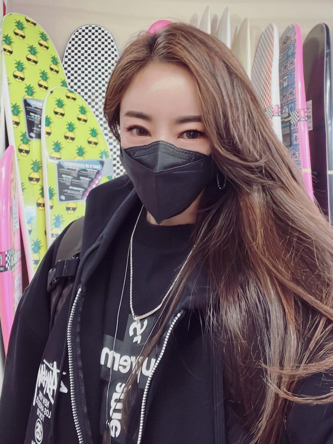 Nike x Ambush Dunk High Black, Stussy World Tour Zip Hoodie Black 2022 착용 스타일 - 3