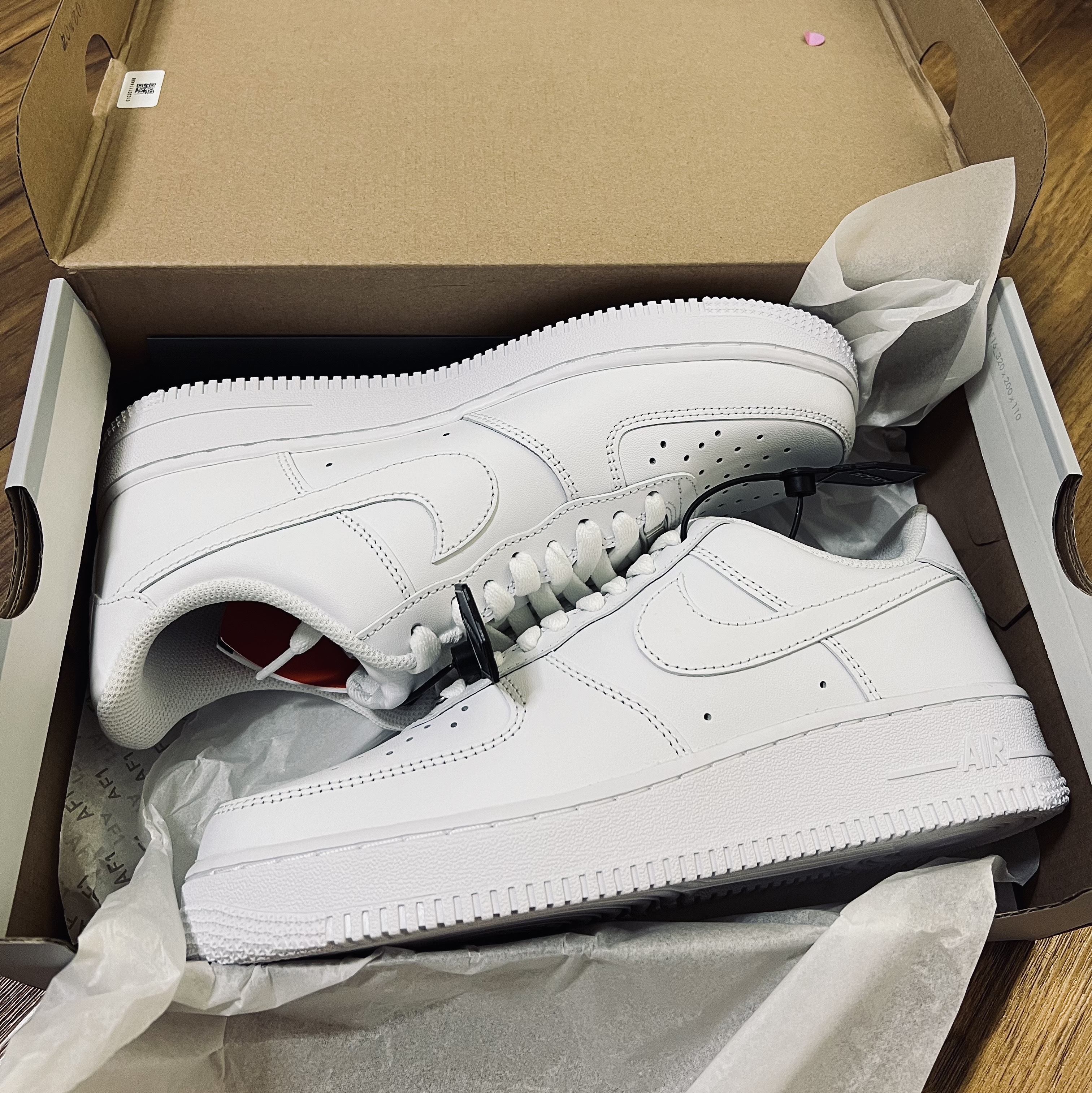 Nike Air Force 1 '07 Low White 착용 스타일