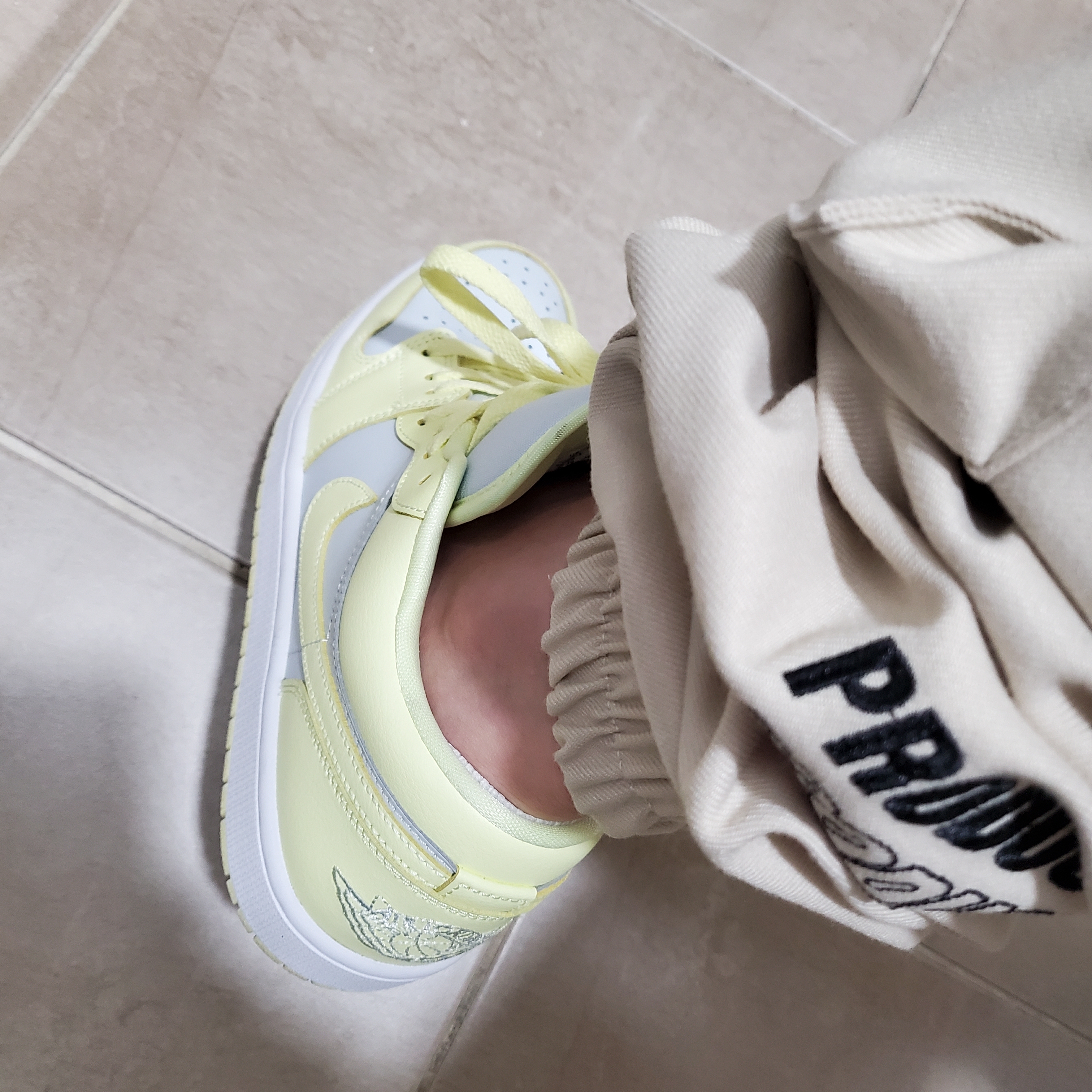 (W) Jordan 1 Low Citron Tint 착용 스타일