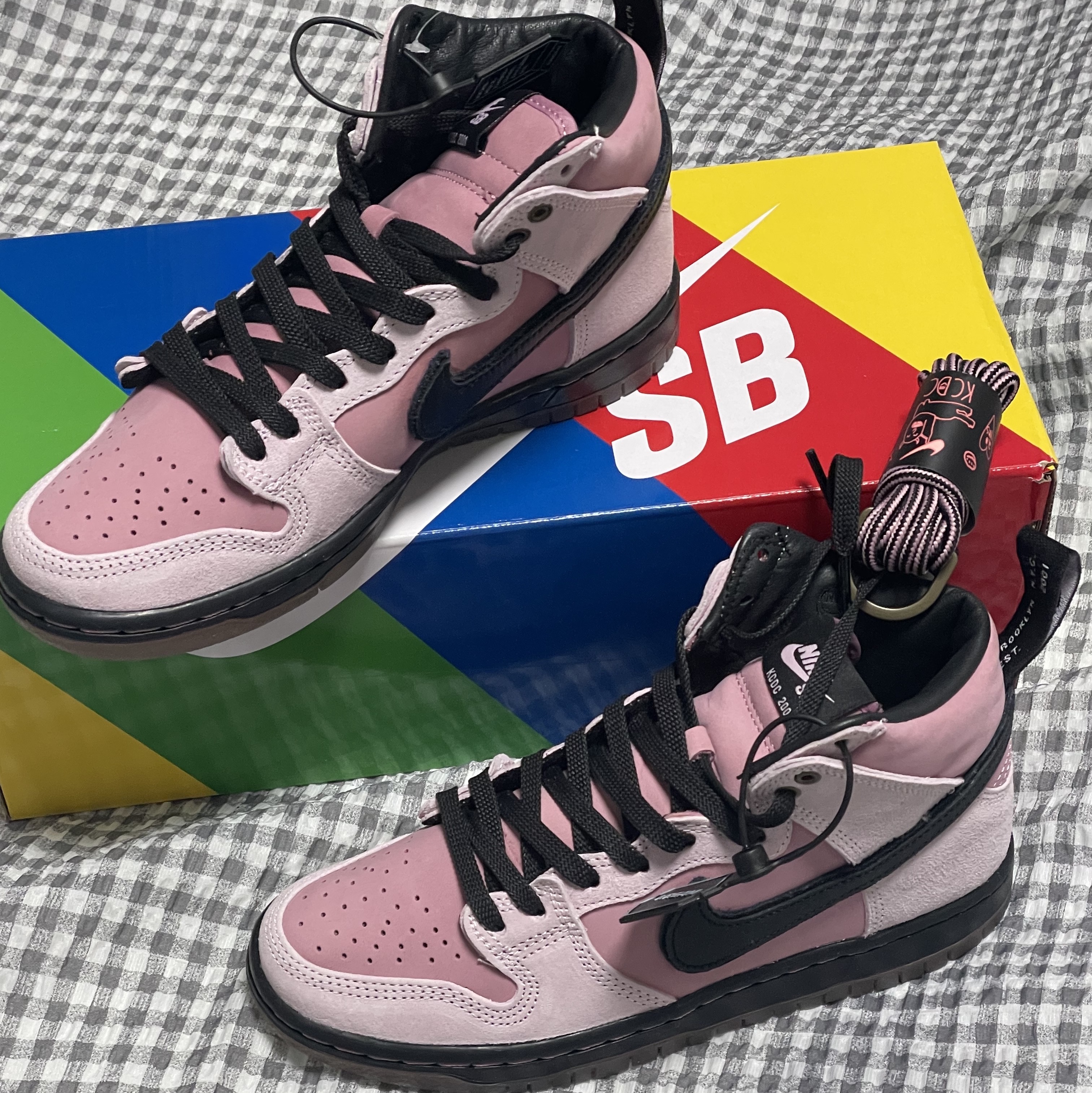 Nike x KCDC SB Dunk High Pro QS Elemental Pink 착용 스타일