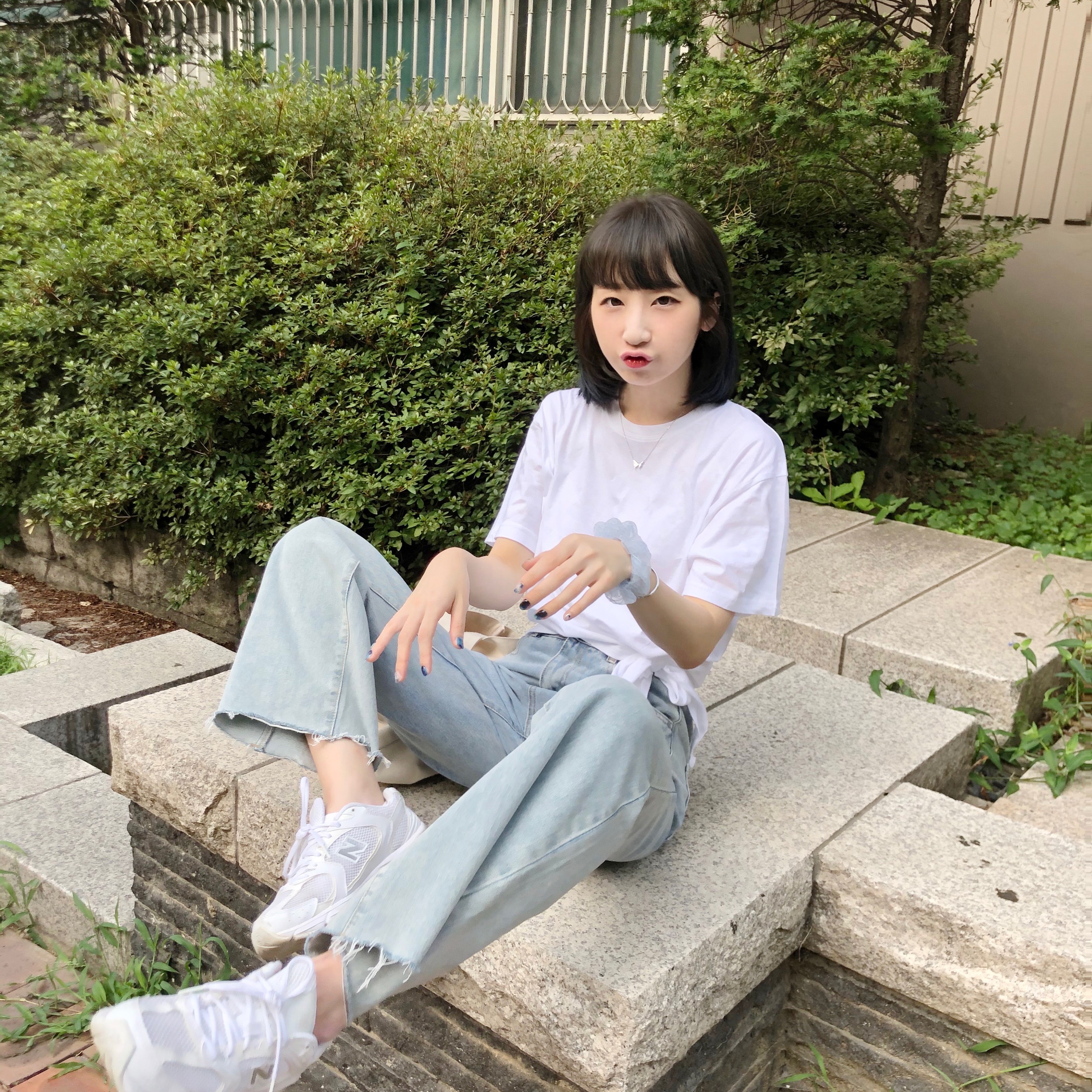 New Balance 530 Triple White 착용 스타일 - 2