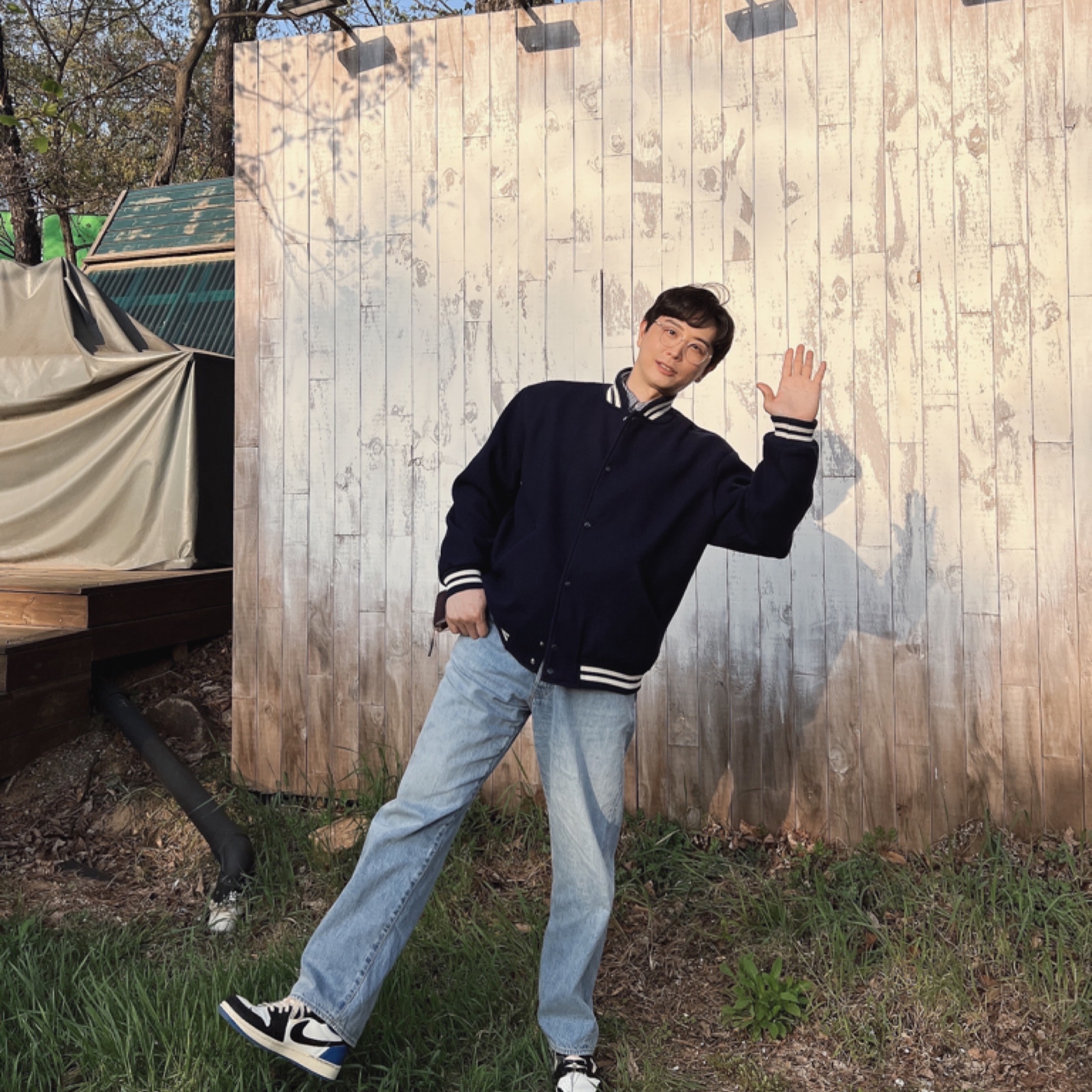Jordan 1 x Travis Scott x Fragment Retro Low OG SP Military Blue 착용 스타일