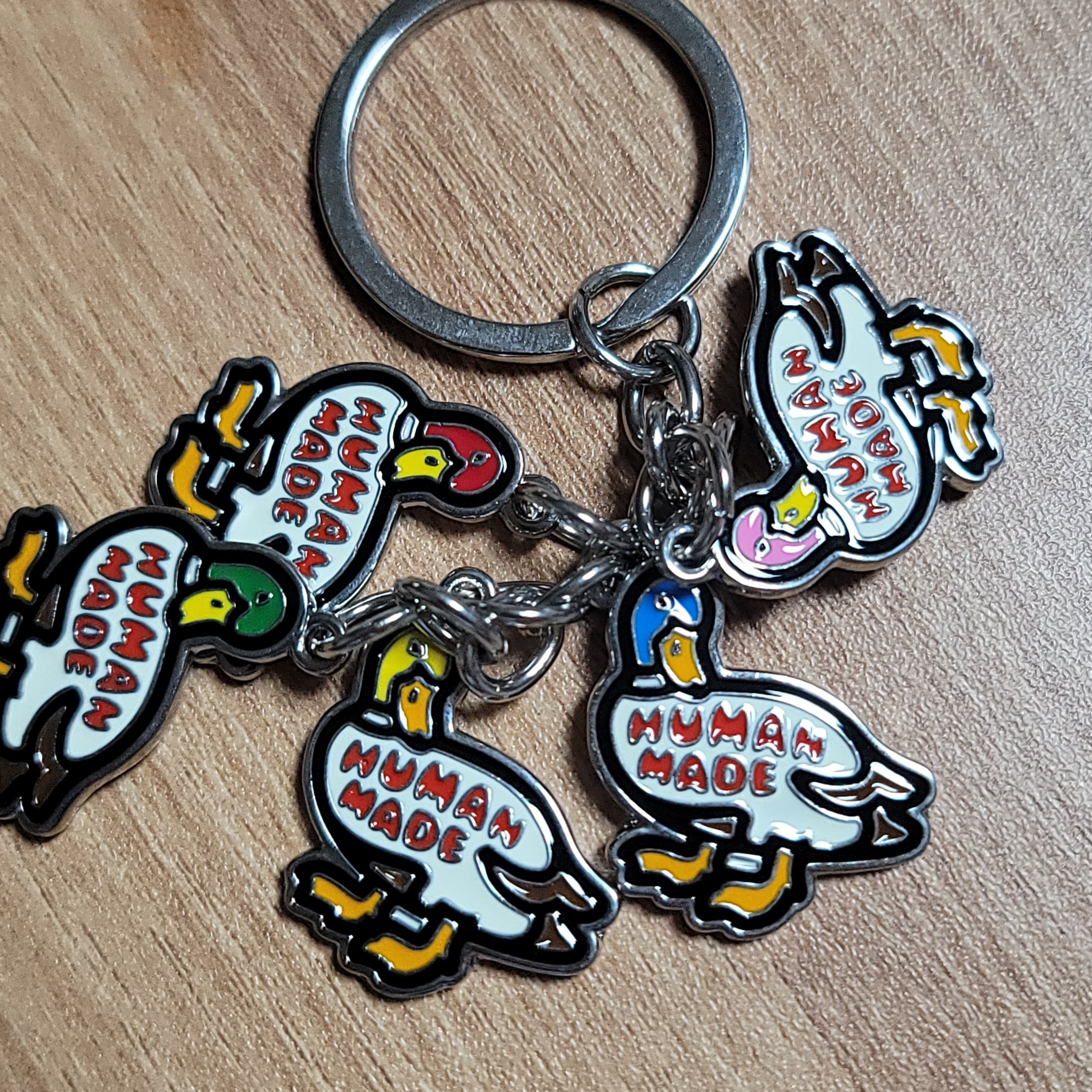 Human Made Duck Keyring Silver, Human Made Animal Necklace Duck Green 착용 스타일 - 2