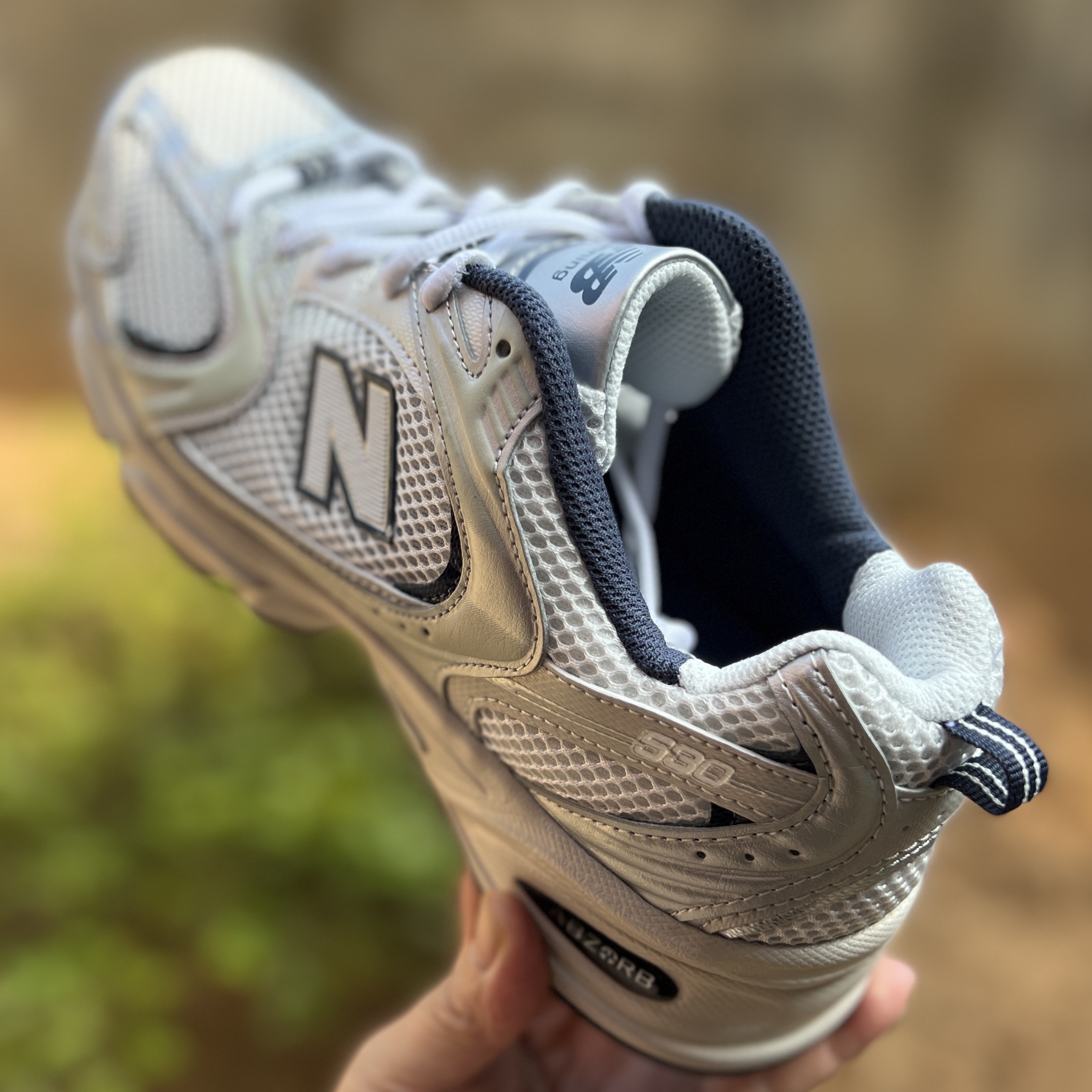 New Balance 530 Steel Grey 착용 스타일 - 2