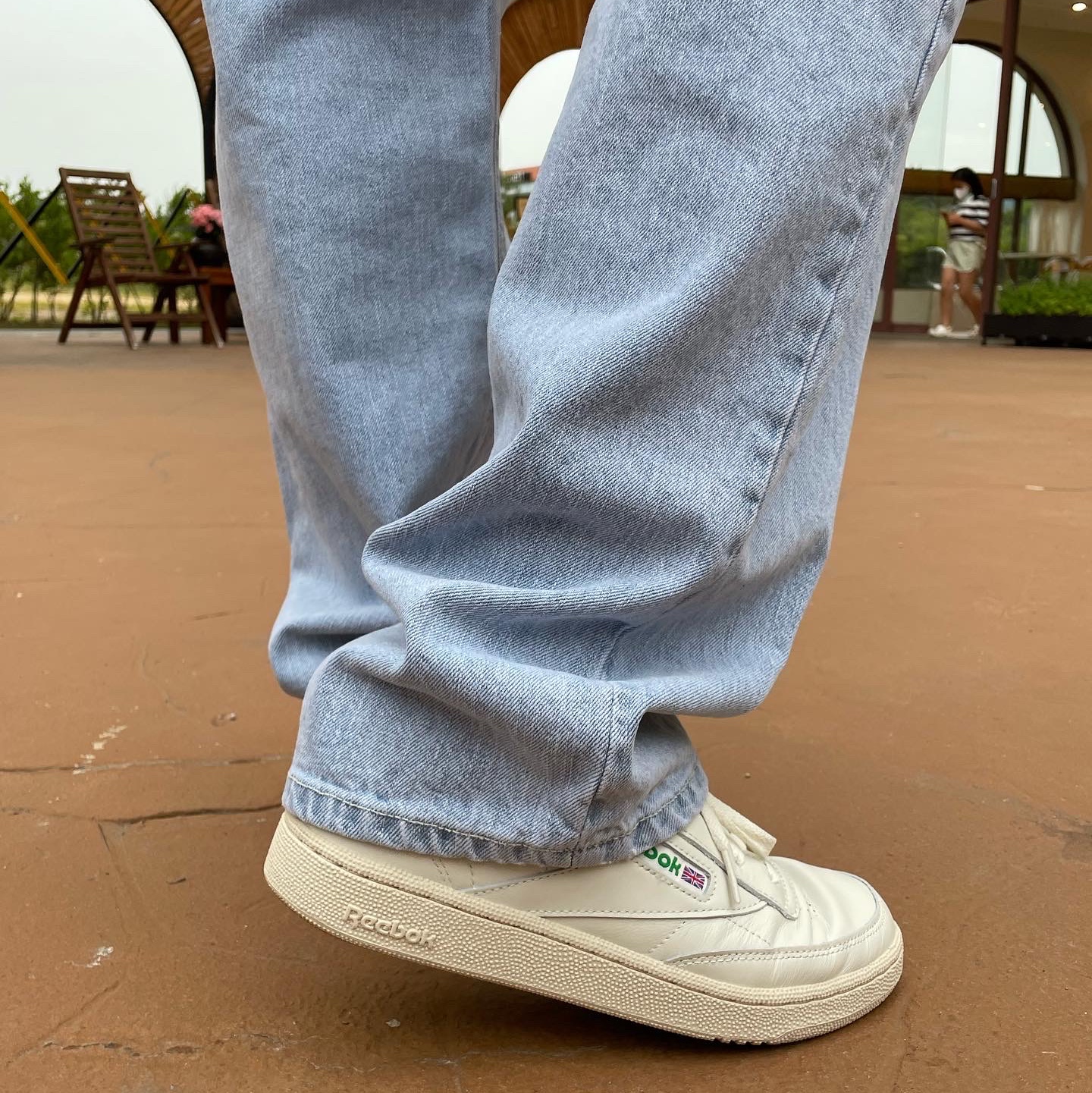 Reebok Club C 85 Vintage Chalk Green 착용 스타일 - 4