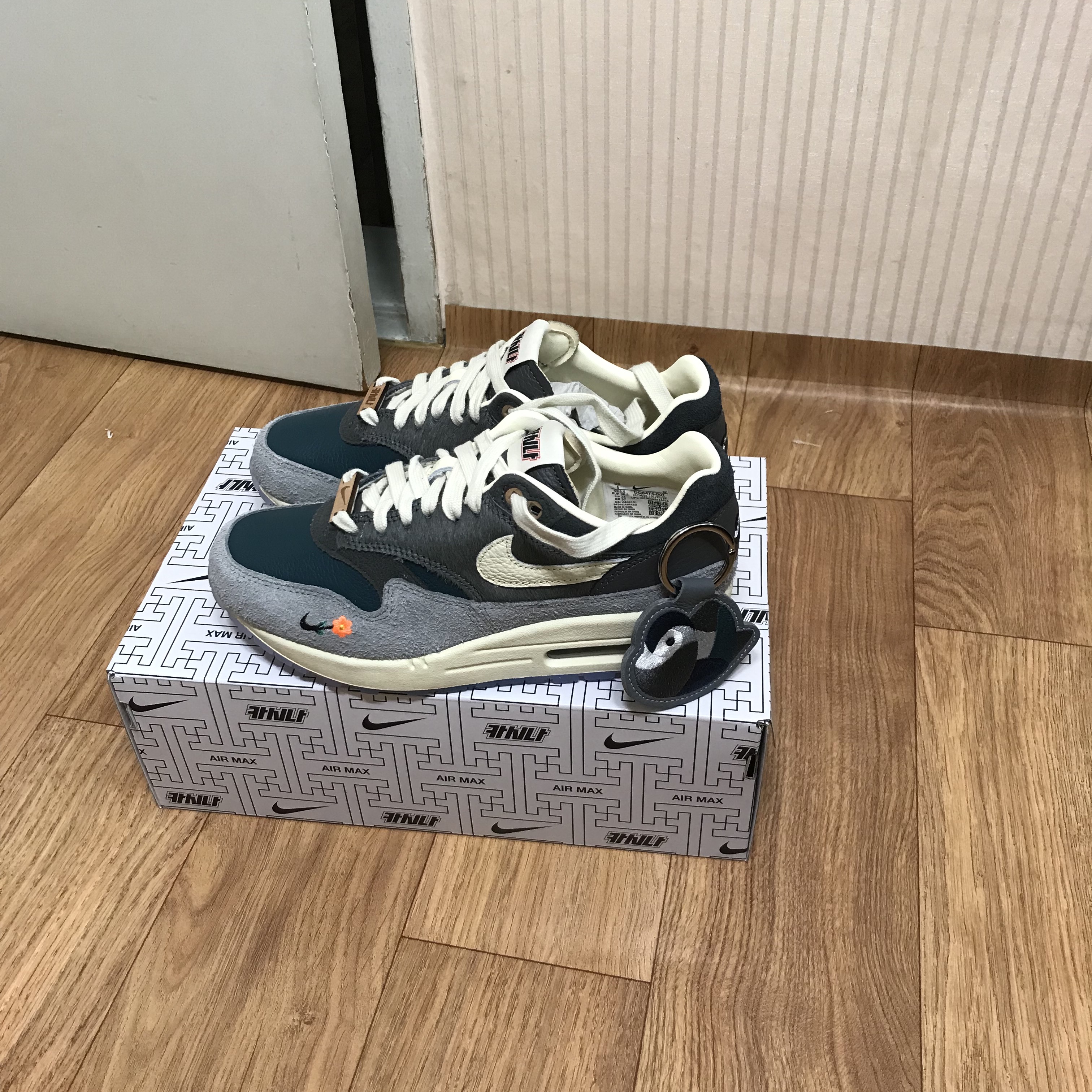 Nike x Kasina Air Max 1 SP Won-Ang Particle Grey 착용 스타일