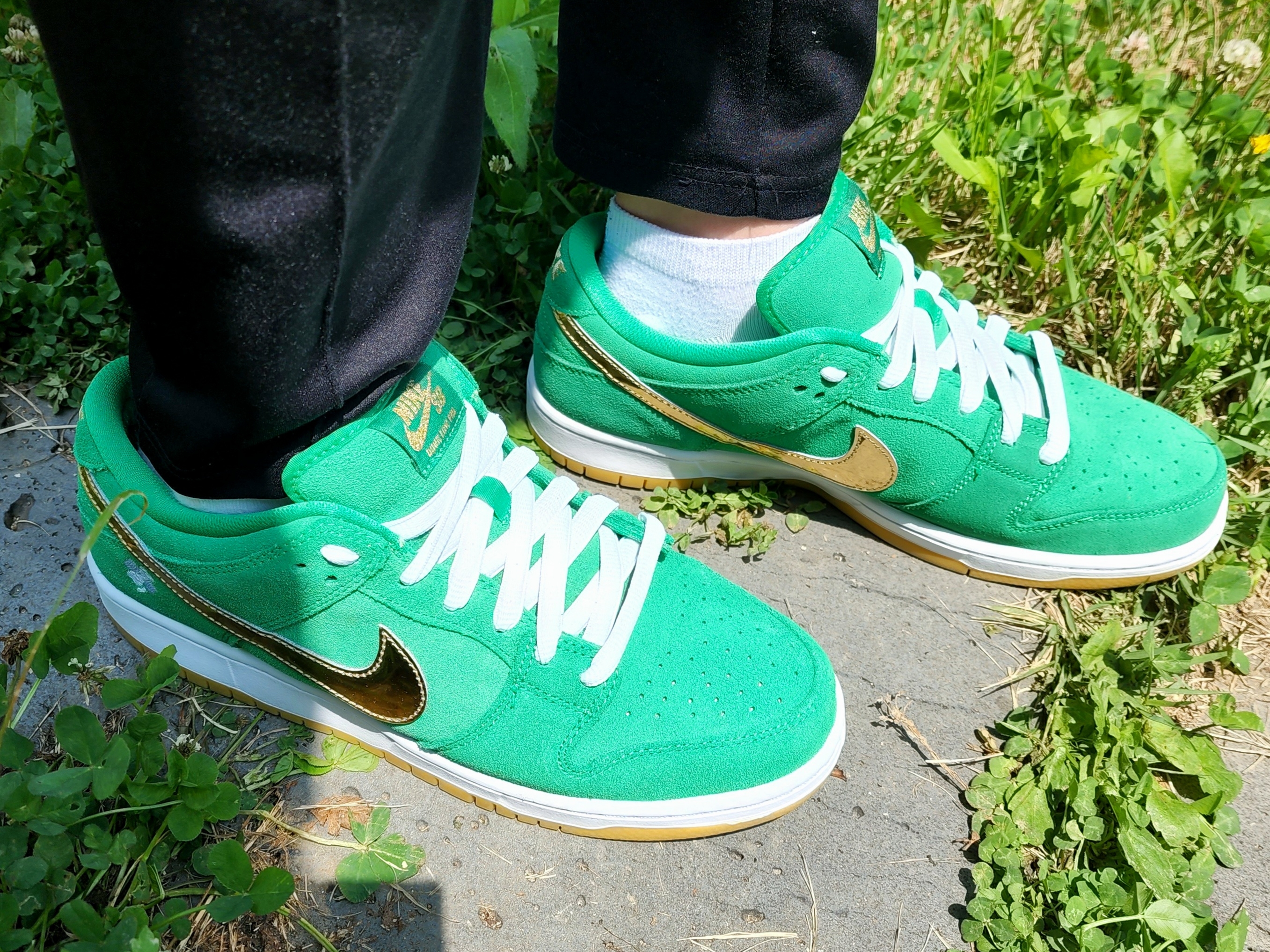Nike SB Dunk Low Pro Shamrock 착용 스타일 - 1