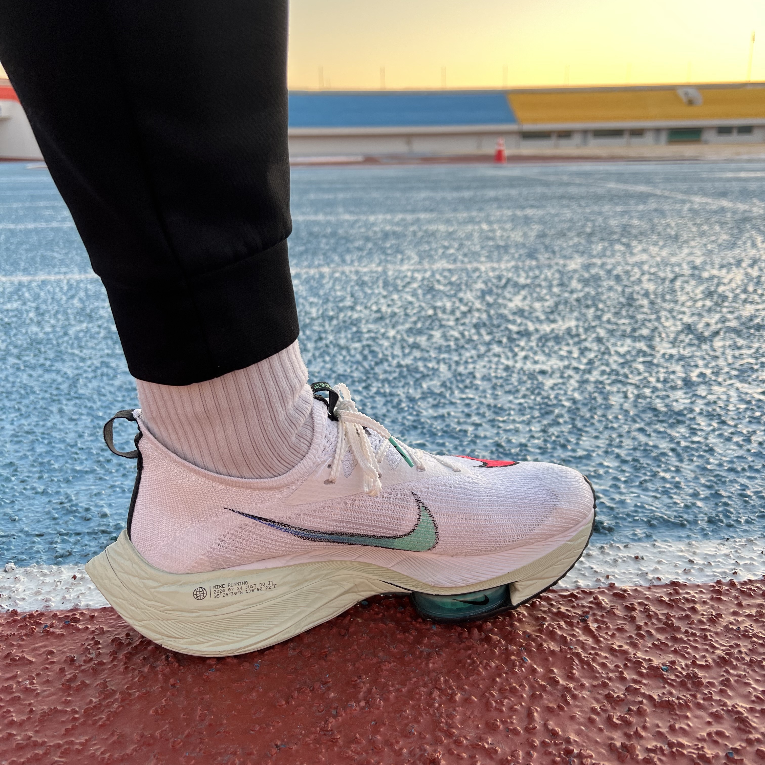 Nike Air Zoom Alphafly Next% Watermelon 착용 스타일 - 3