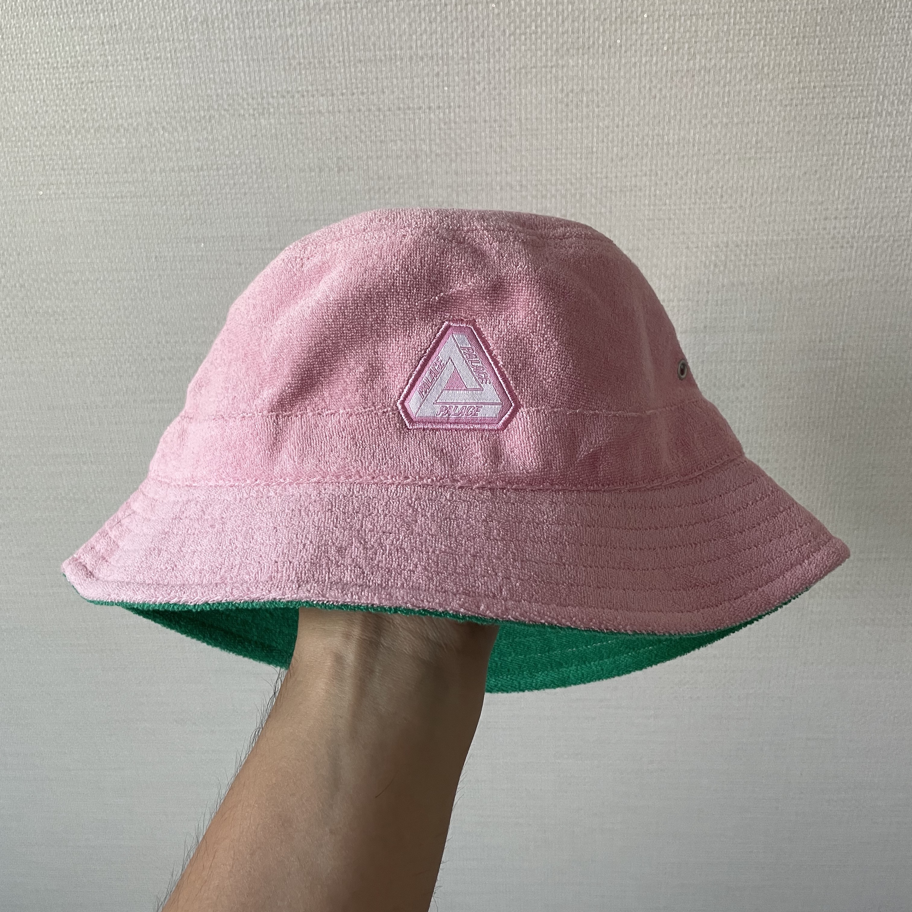 Palace Towelling Bucket Hat Pink - 22SS 착용 스타일