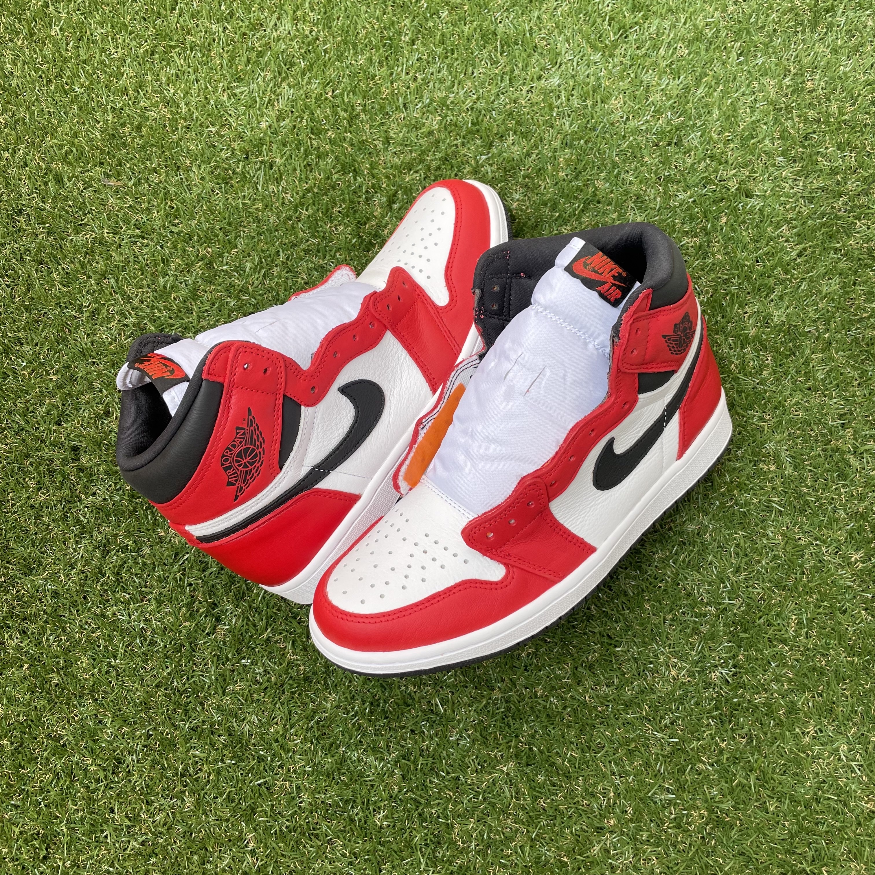 Jordan 1 Retro High OG Light Fusion Red 착용 스타일 - 1