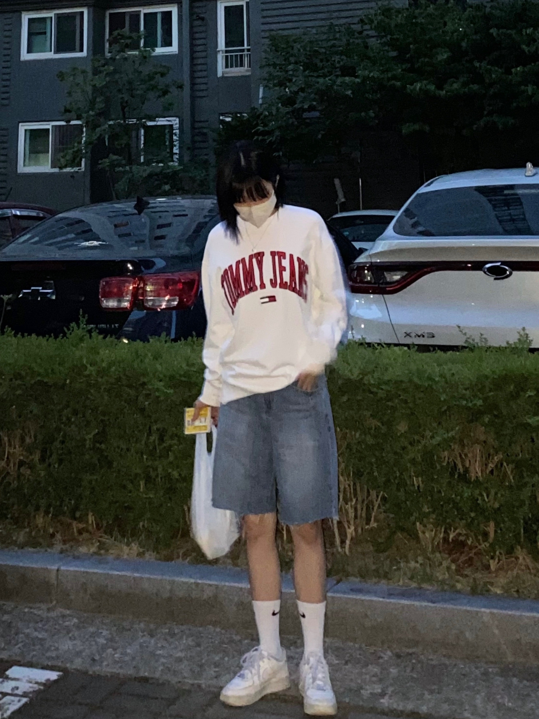 (W) Nike Air Force 1 '07 Low White 착용 스타일 - 2