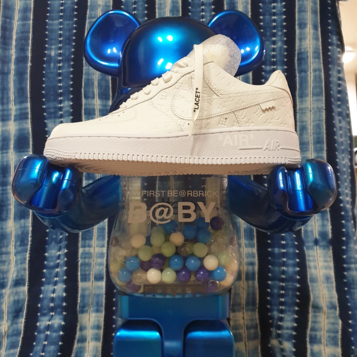 Louis Vuitton x Nike Air Force 1 Low by Virgil Abloh White 착용 스타일 - 2