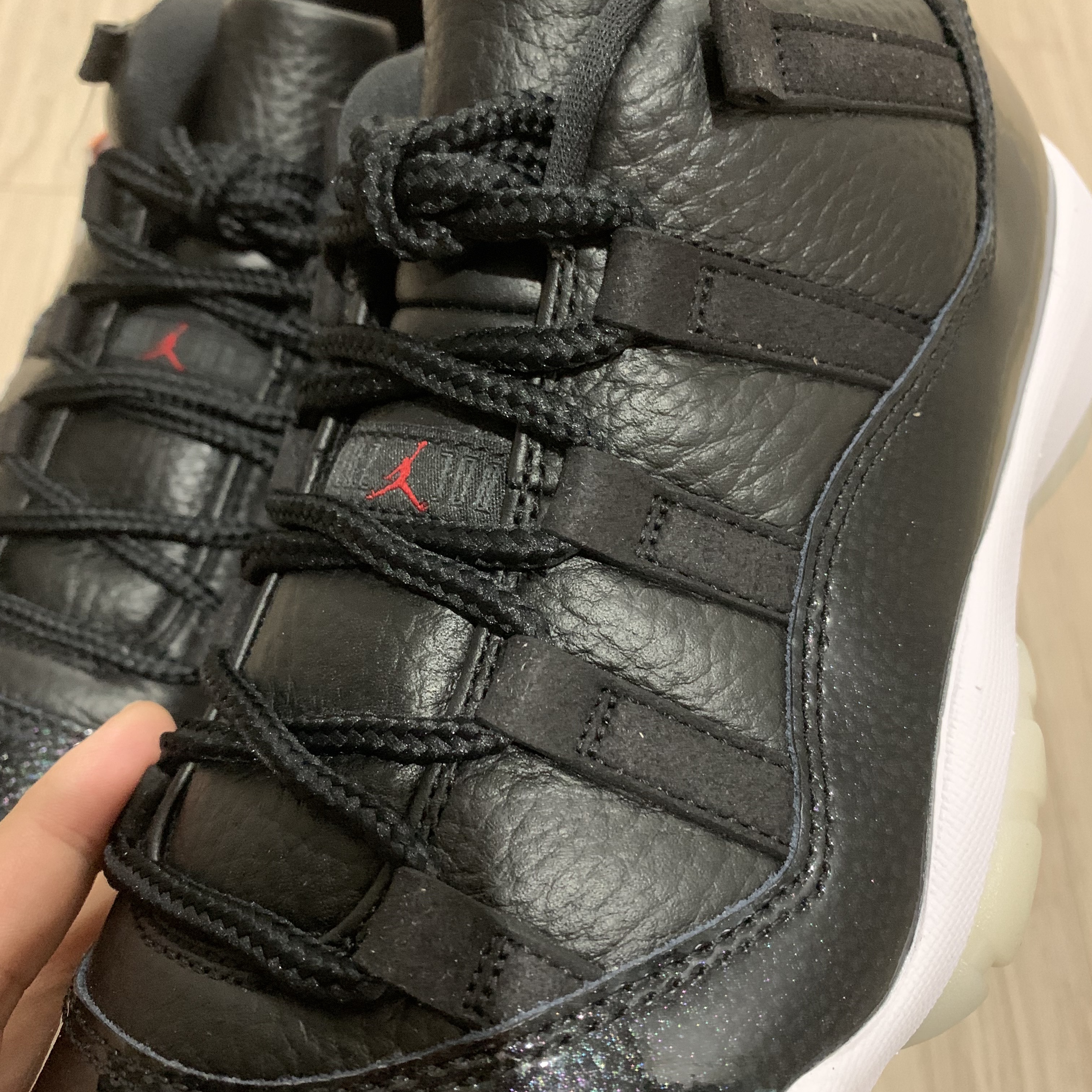 Jordan 11 Retro Low 72-10 착용 스타일 - 3