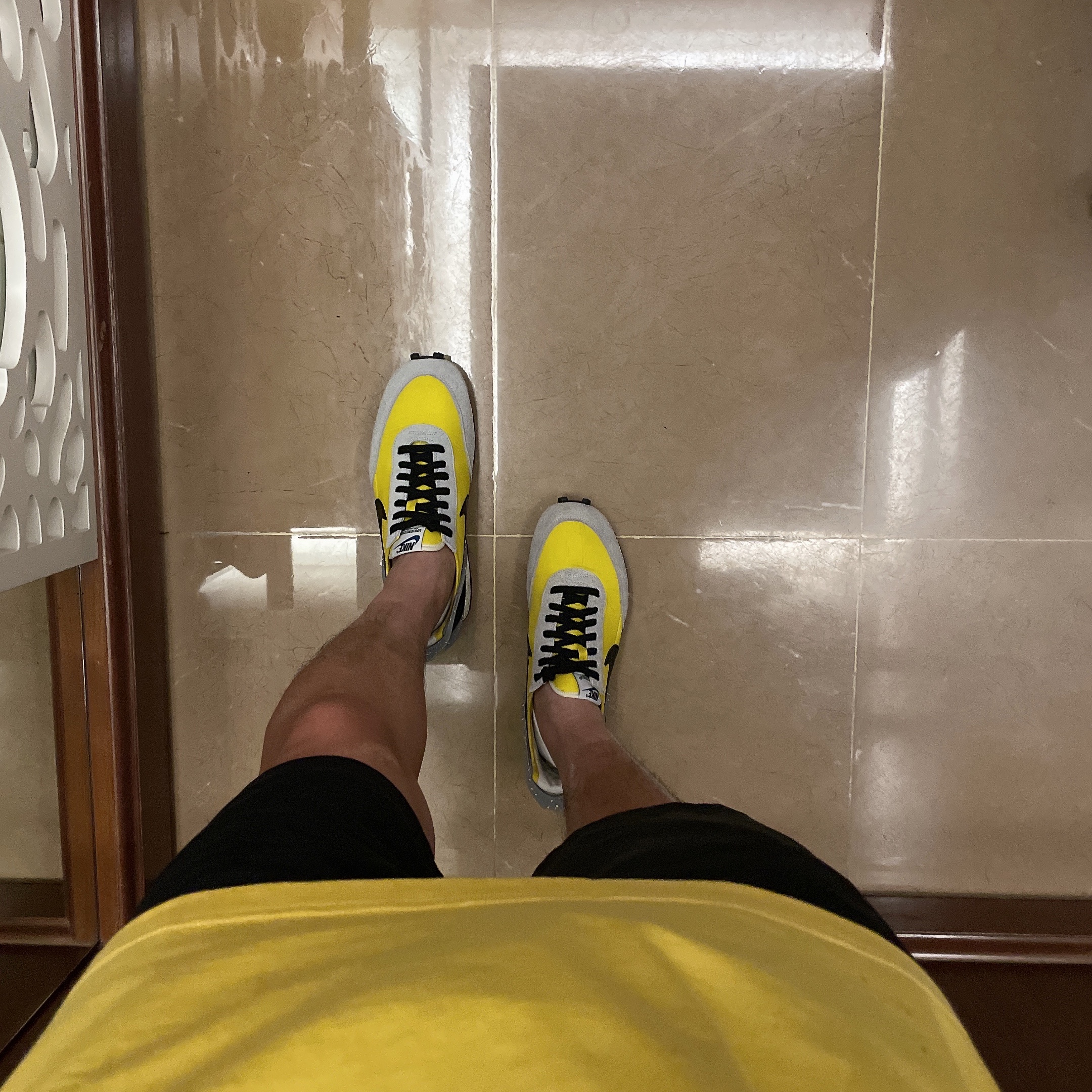 Nike x Undercover Daybreak Bright Citron 착용 스타일
