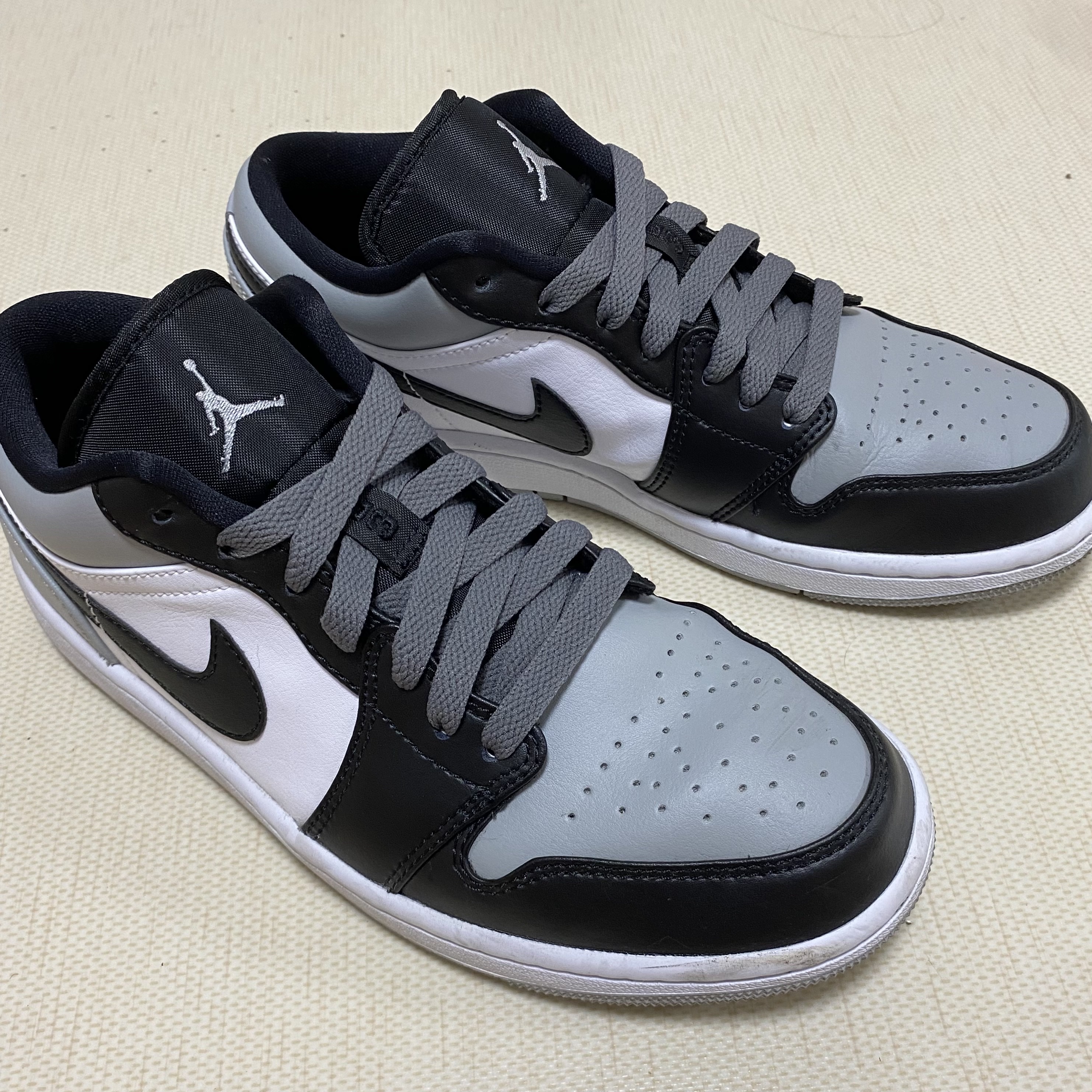 Jordan 1 Low Light Smoke Grey Black 착용 스타일