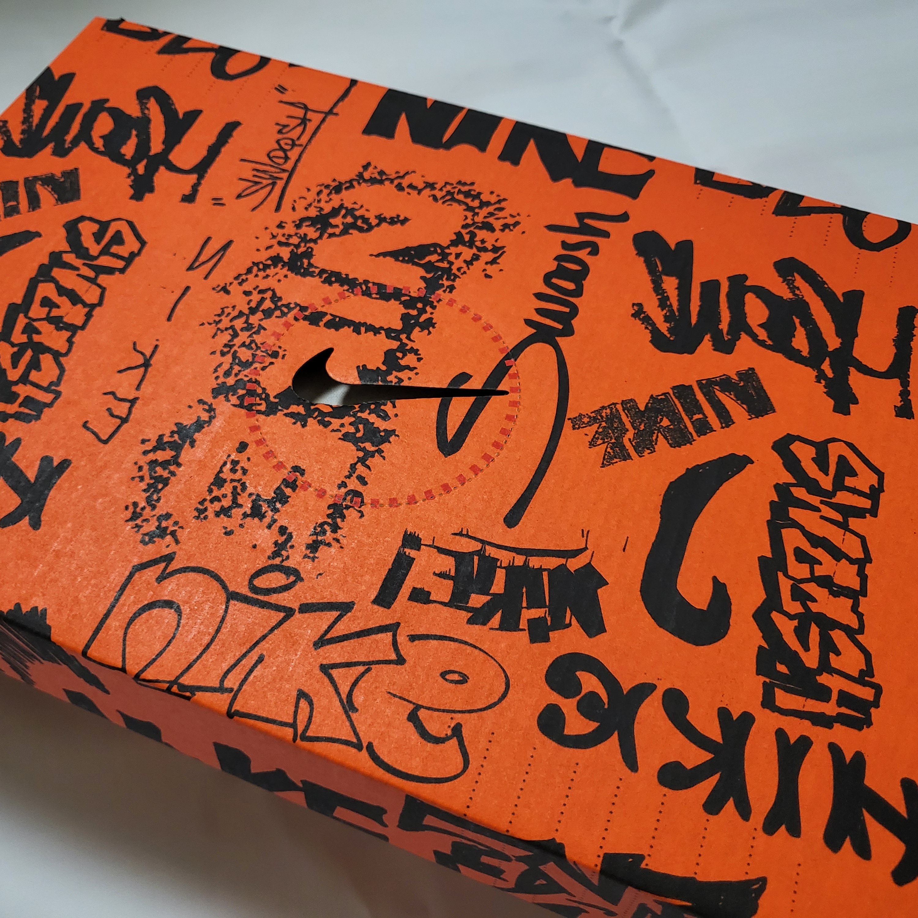 Nike Dunk Low Retro PRM Obsidian Graffiti 착용 스타일 - 1