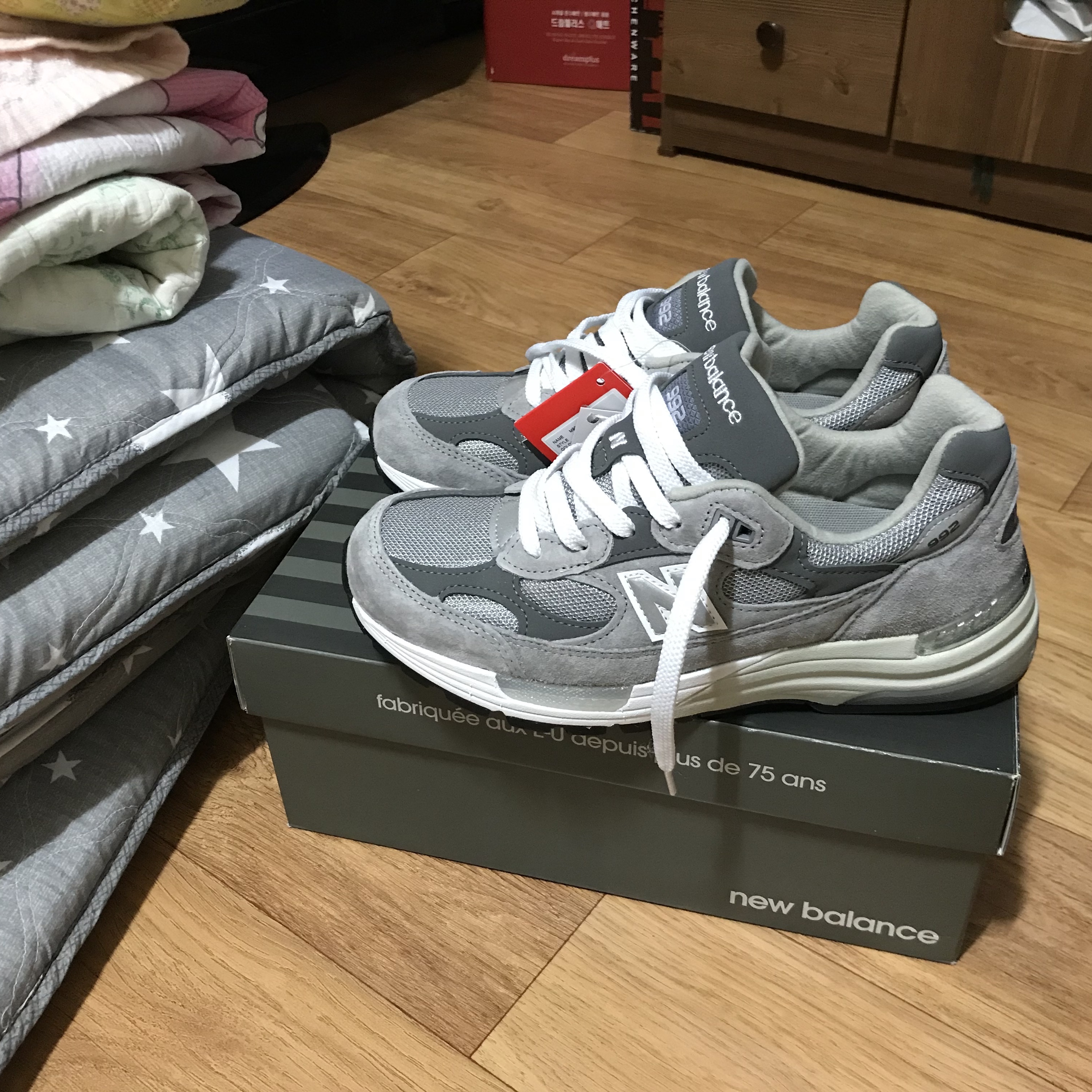 New Balance 992 Made in USA Grey - D Standard 착용 스타일