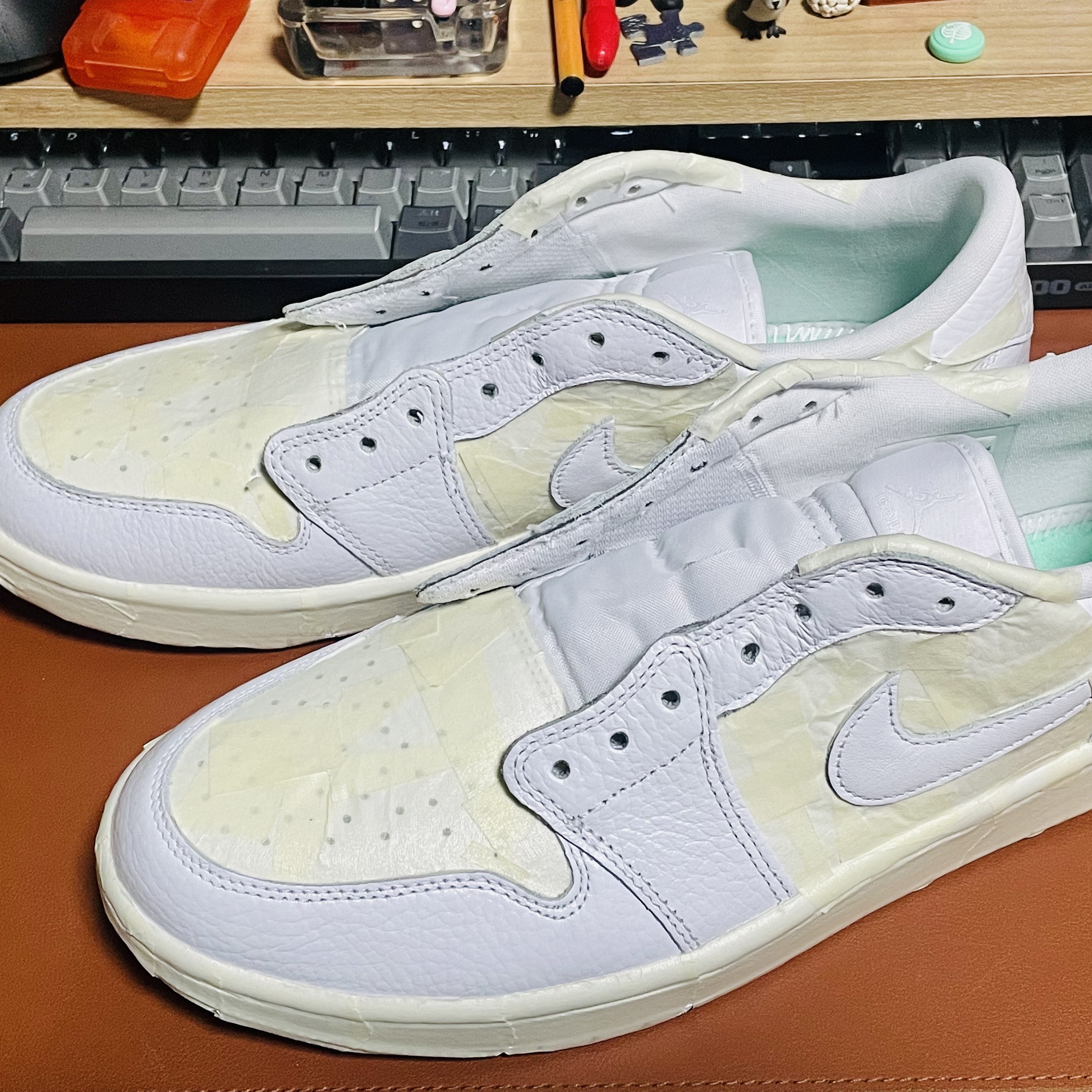 Jordan 1 Low Golf Triple White, (W) Jordan 1 Low SE Laser Orange 착용 스타일 - 4