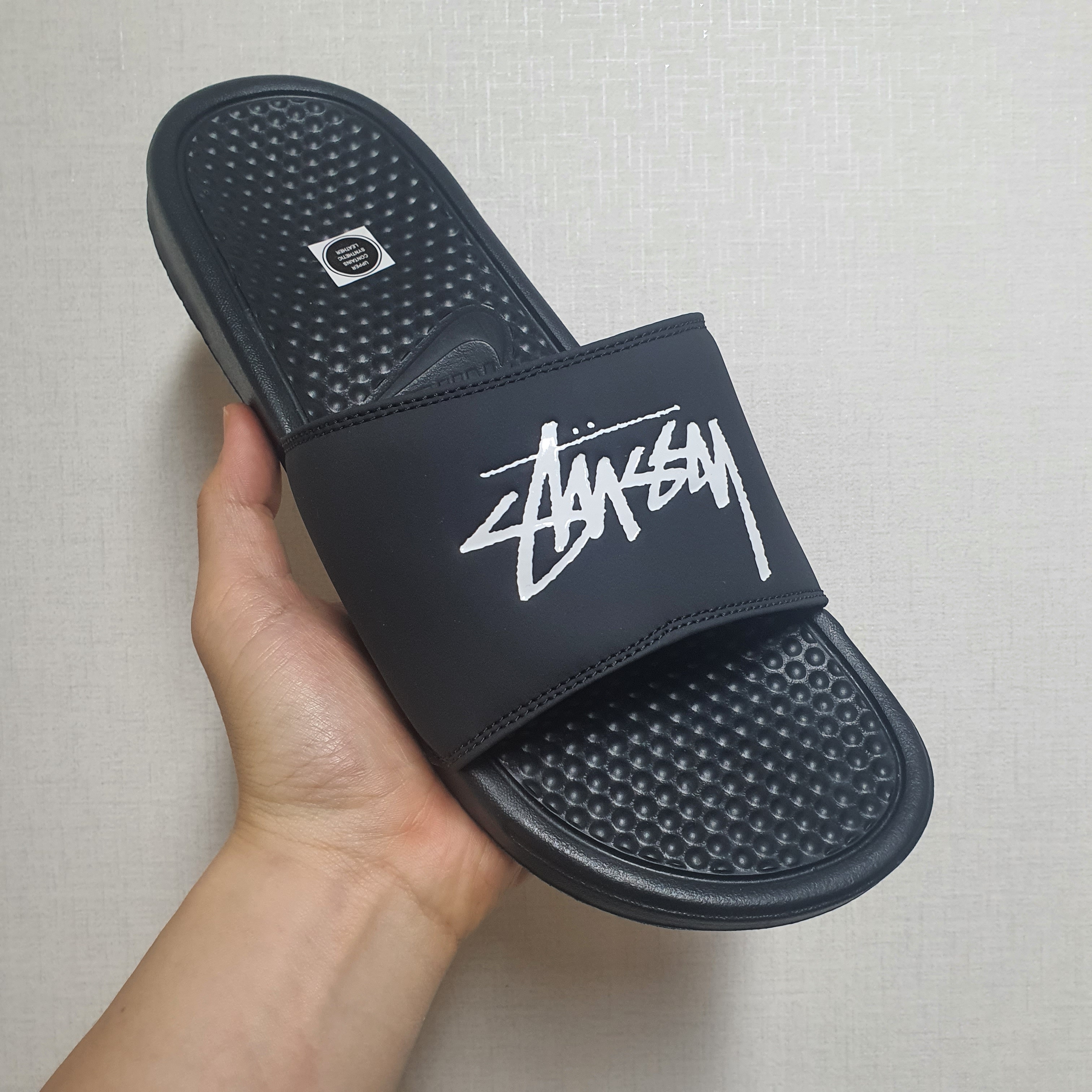 Nike x Stussy Benassi Slide Off Noir 착용 스타일