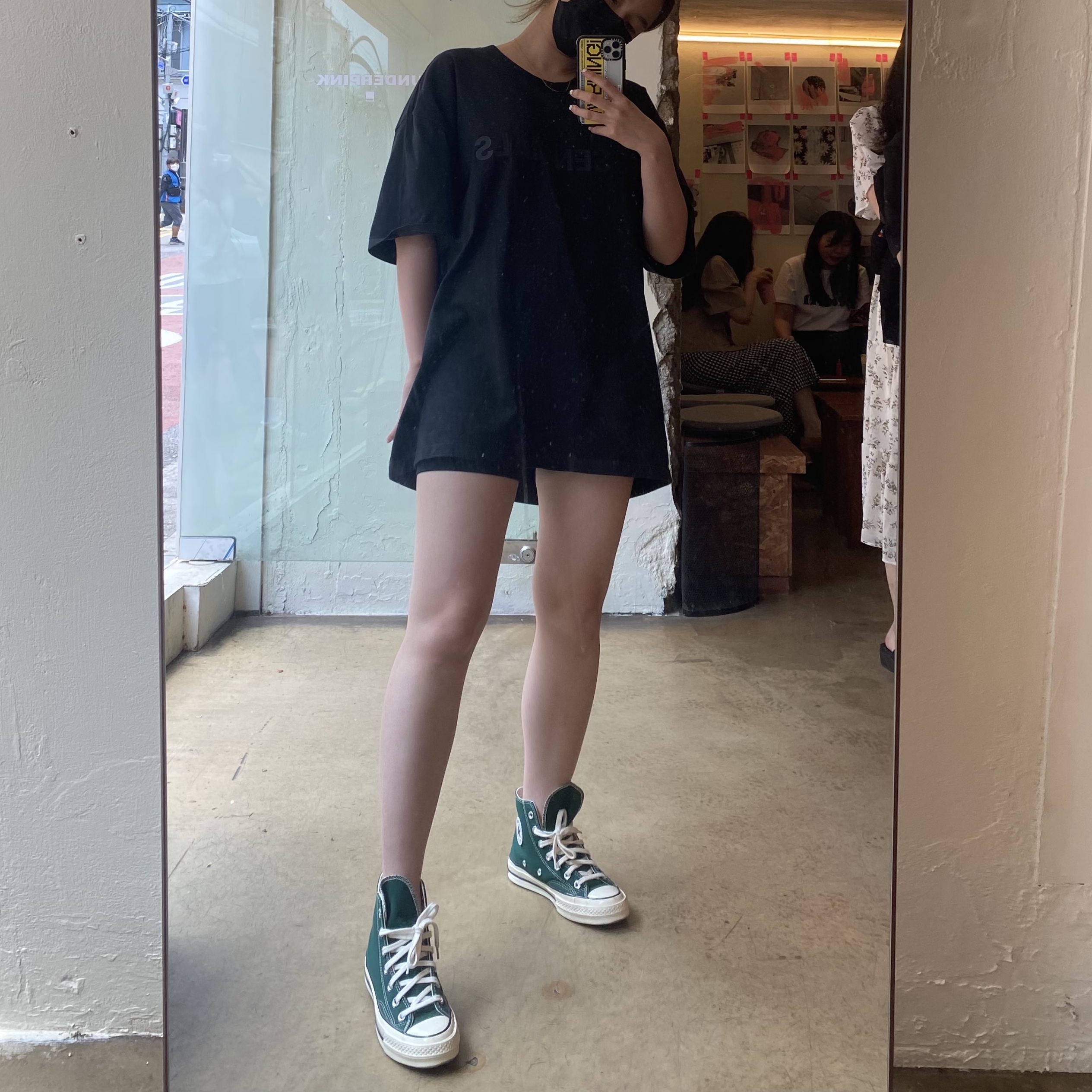 Converse Chuck 70 High Midnight Clover, Essentials T-Shirt Black - 21SS 착용 스타일