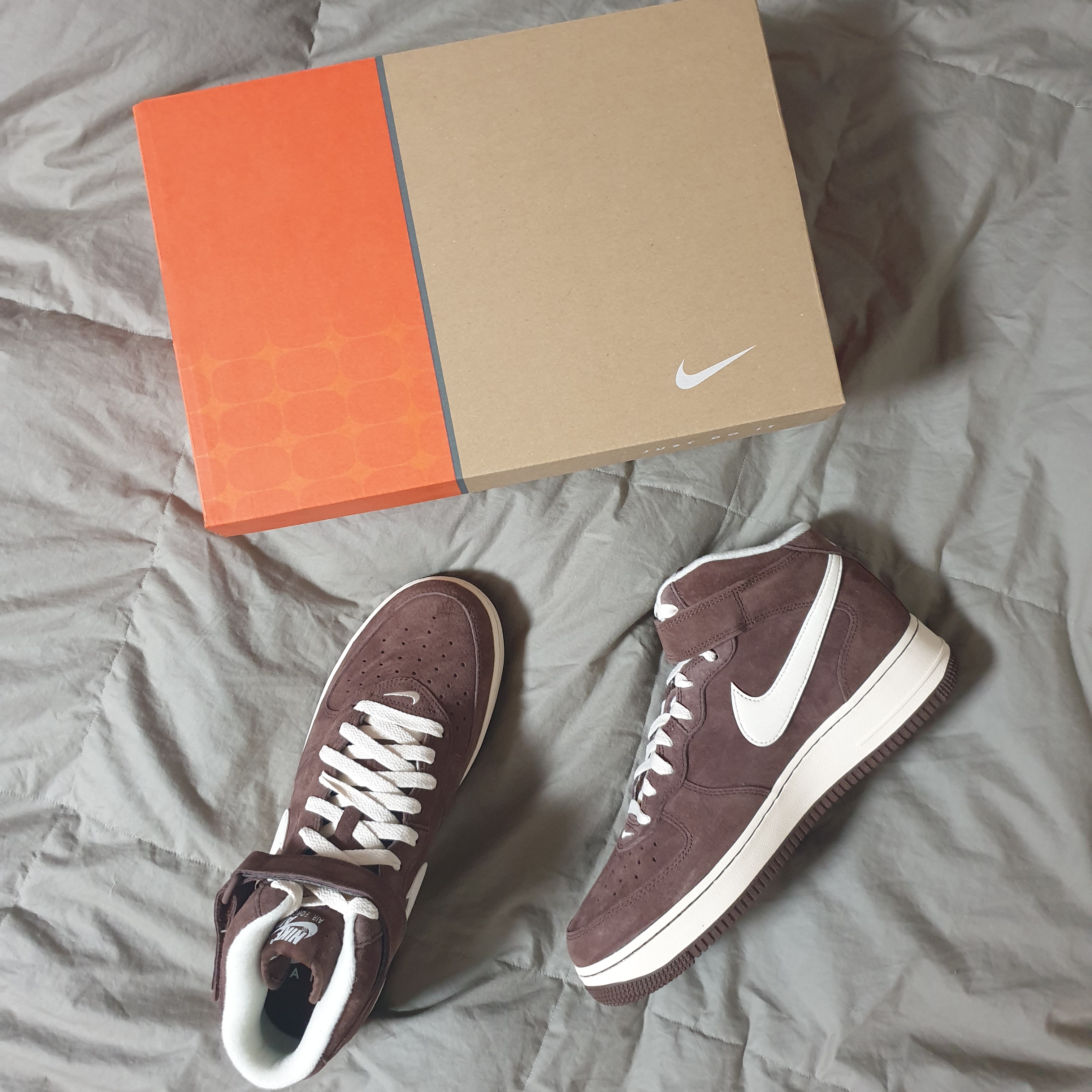 Salomon ACS Pro ADV Vanilla Lunar Rock, Nike Air Force 1 Mid '07 QS Chocolate 착용 스타일 - 2