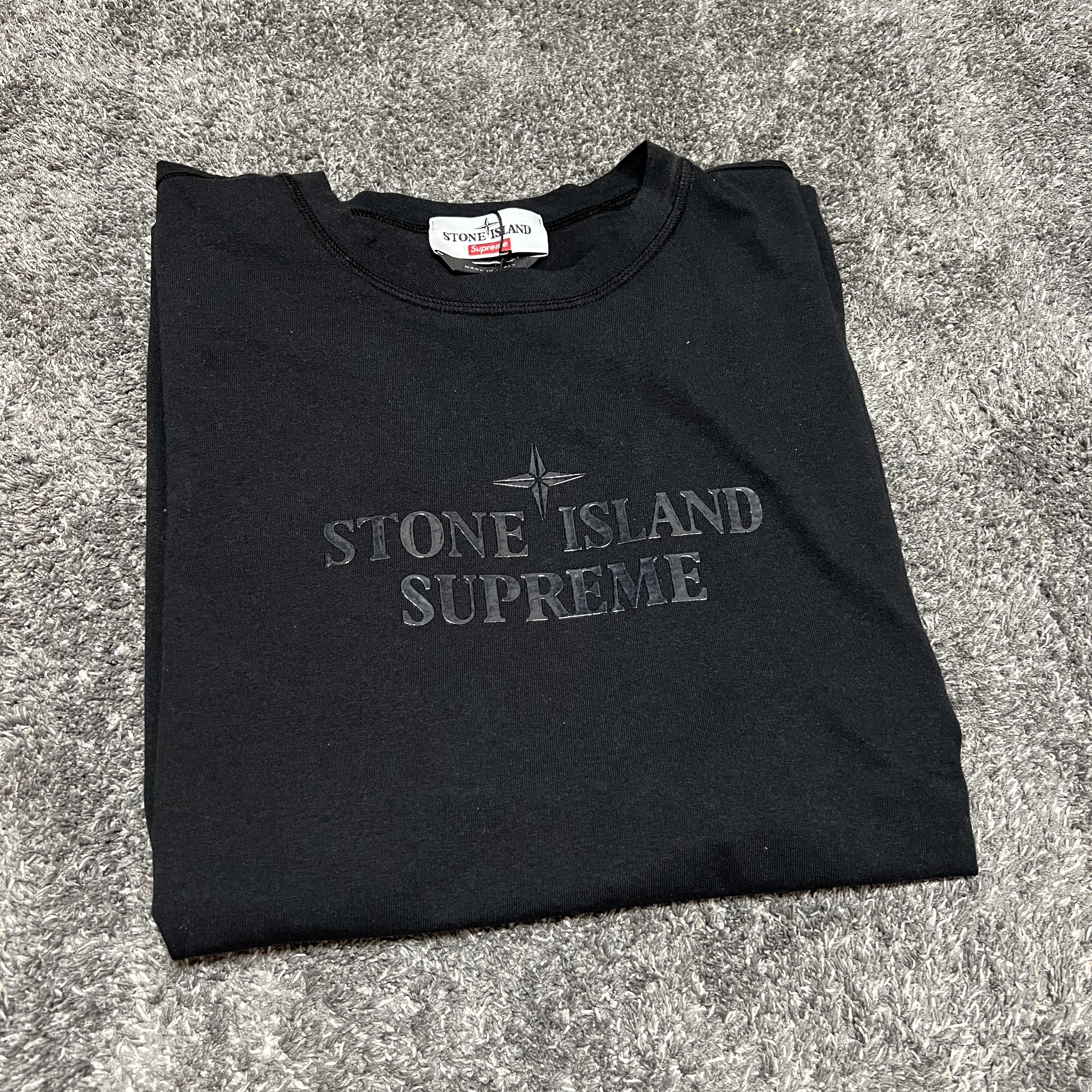 Supreme x Stone Island S/S Top Black - 22SS 착용 스타일 - 2