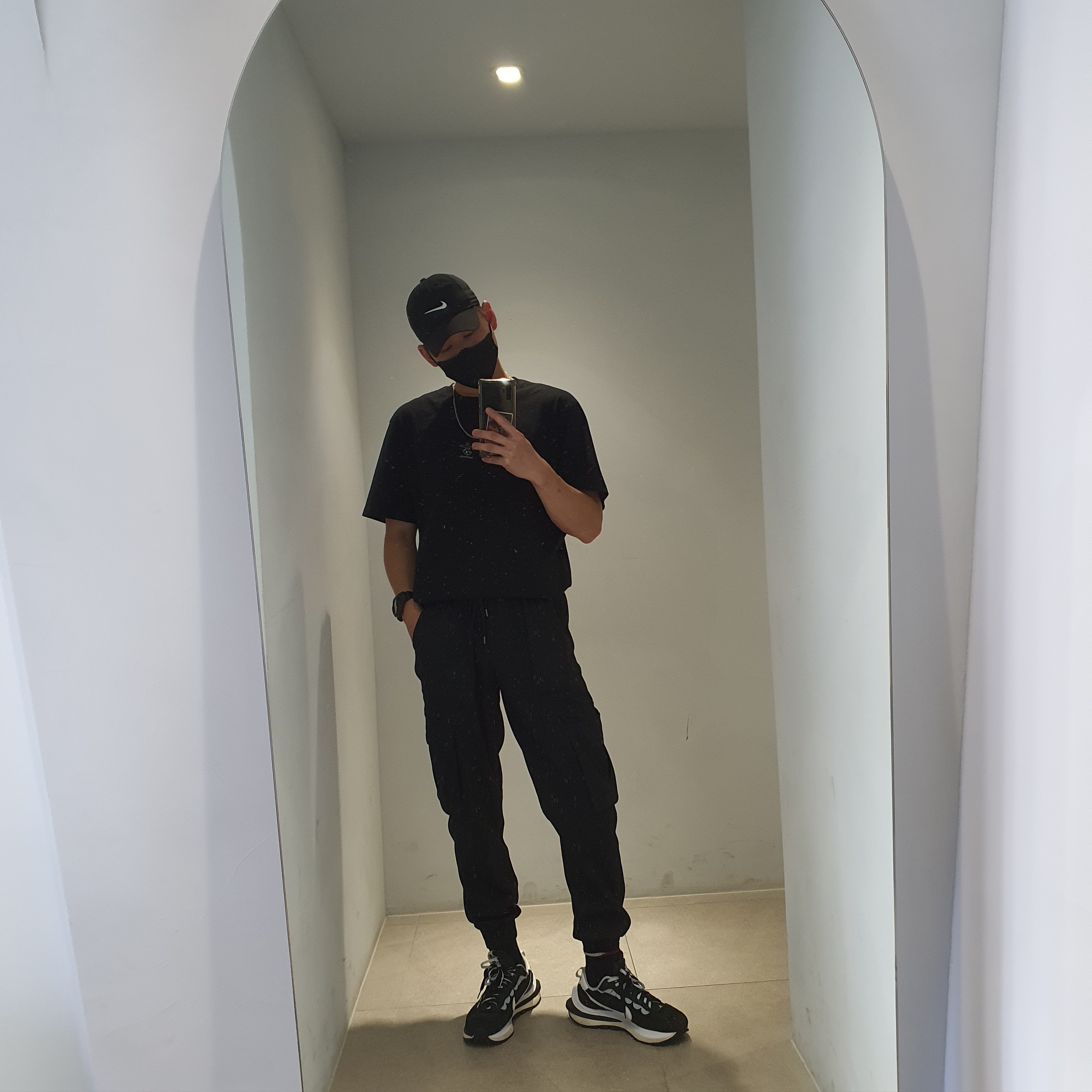 Nike x Sacai VaporWaffle Black White 착용 스타일 - 1