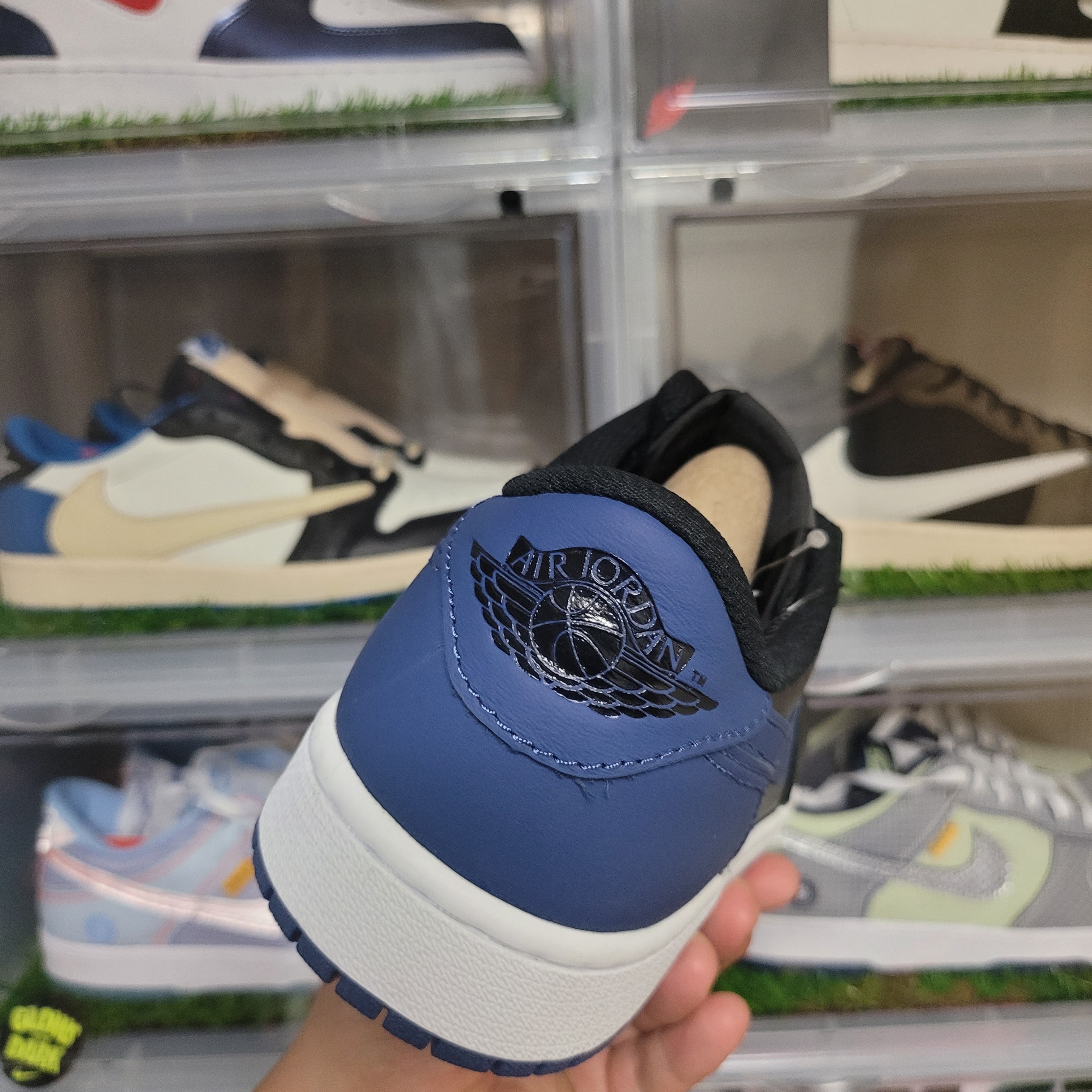 Jordan 1 Retro Low OG Mystic Navy 착용 스타일 - 3
