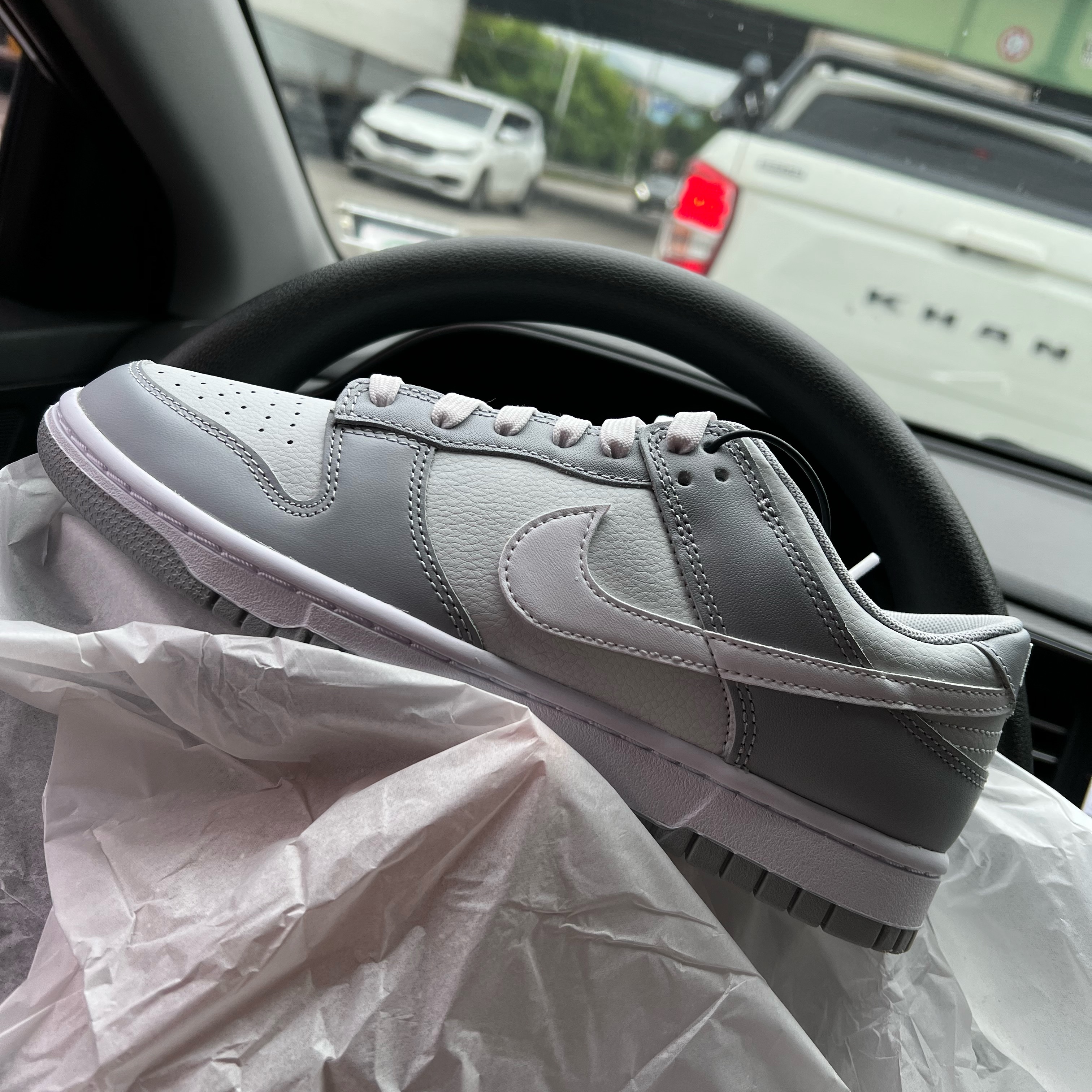 Nike Dunk Low Retro Wolf Grey 착용 스타일