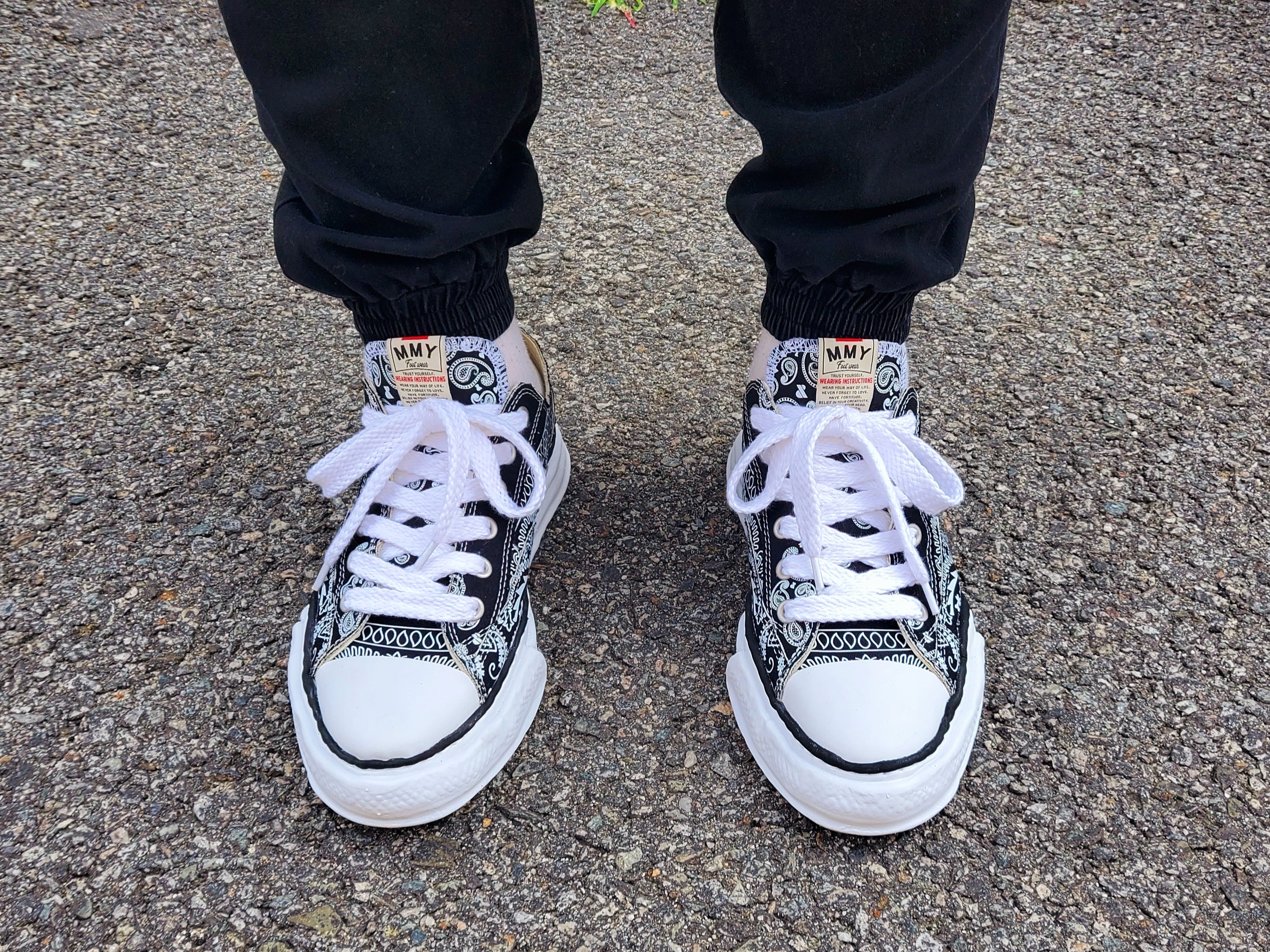 Maison Mihara Yasuhiro x Casestudy Peterson OG Sole Bandana Low-top Sneakers Black 착용 스타일 - 4