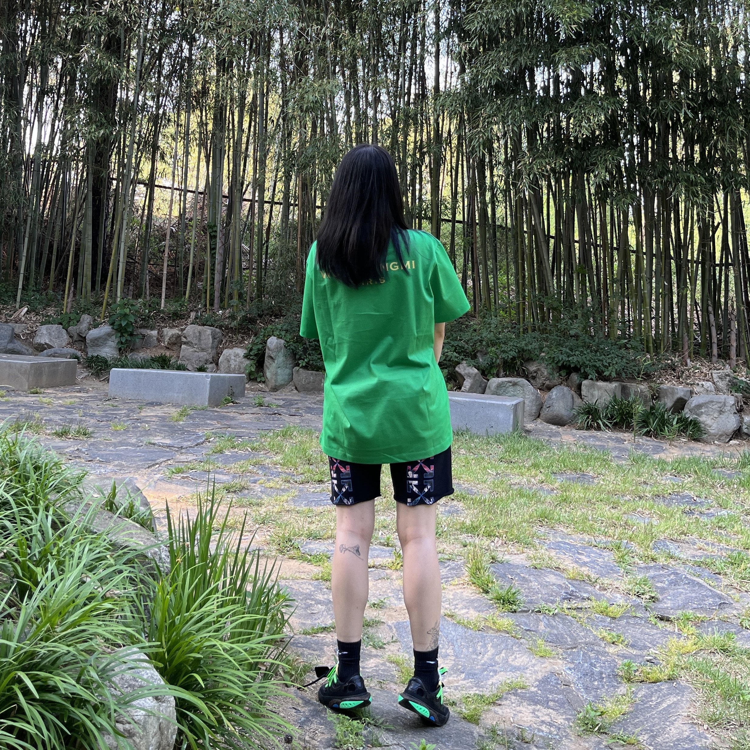 Nike x Off-White Blazer Low '77 Black and Electro Green 착용 스타일 - 1