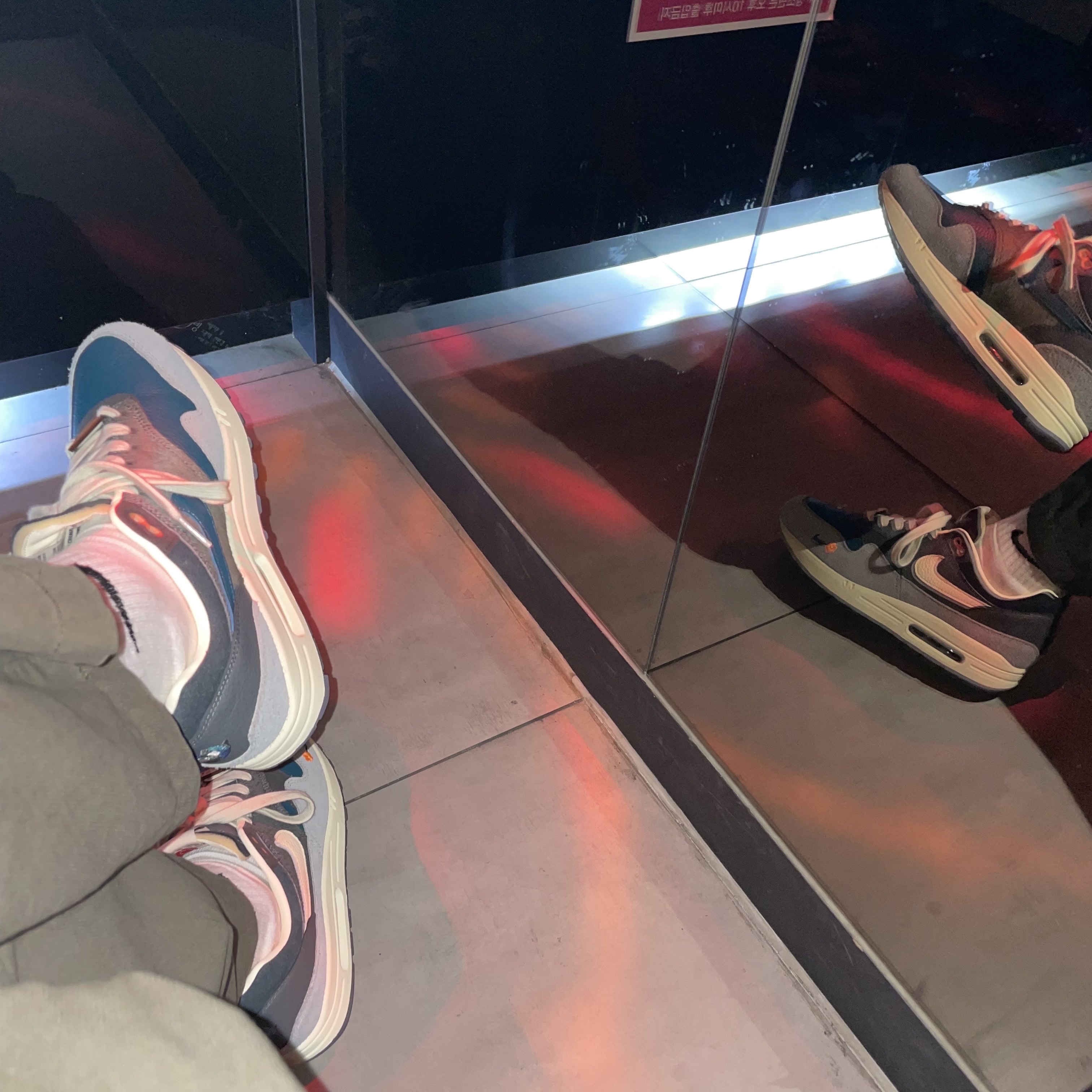 Nike x Kasina Air Max 1 SP Won-Ang Particle Grey 착용 스타일