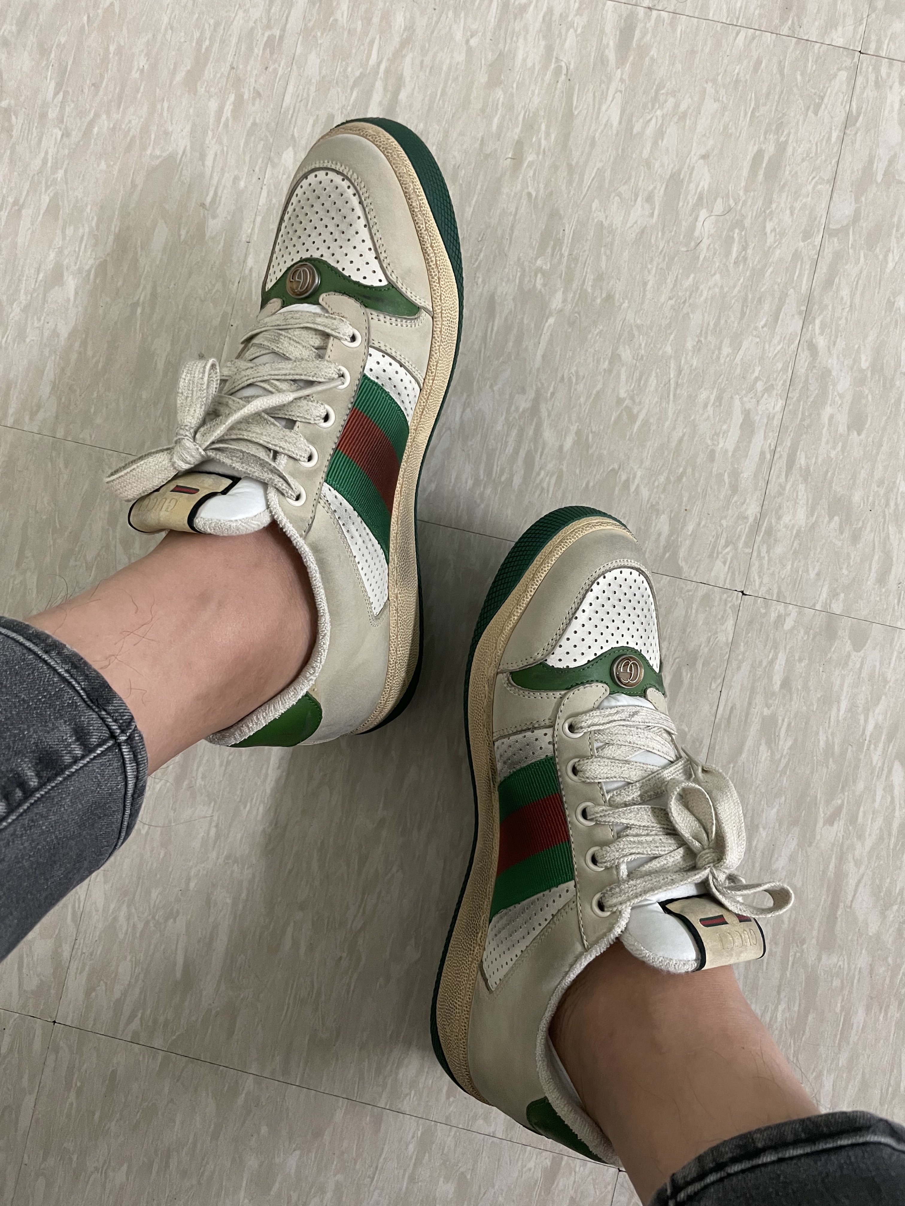 Gucci Screener GG Canvas Distressed Sneakers 착용 스타일