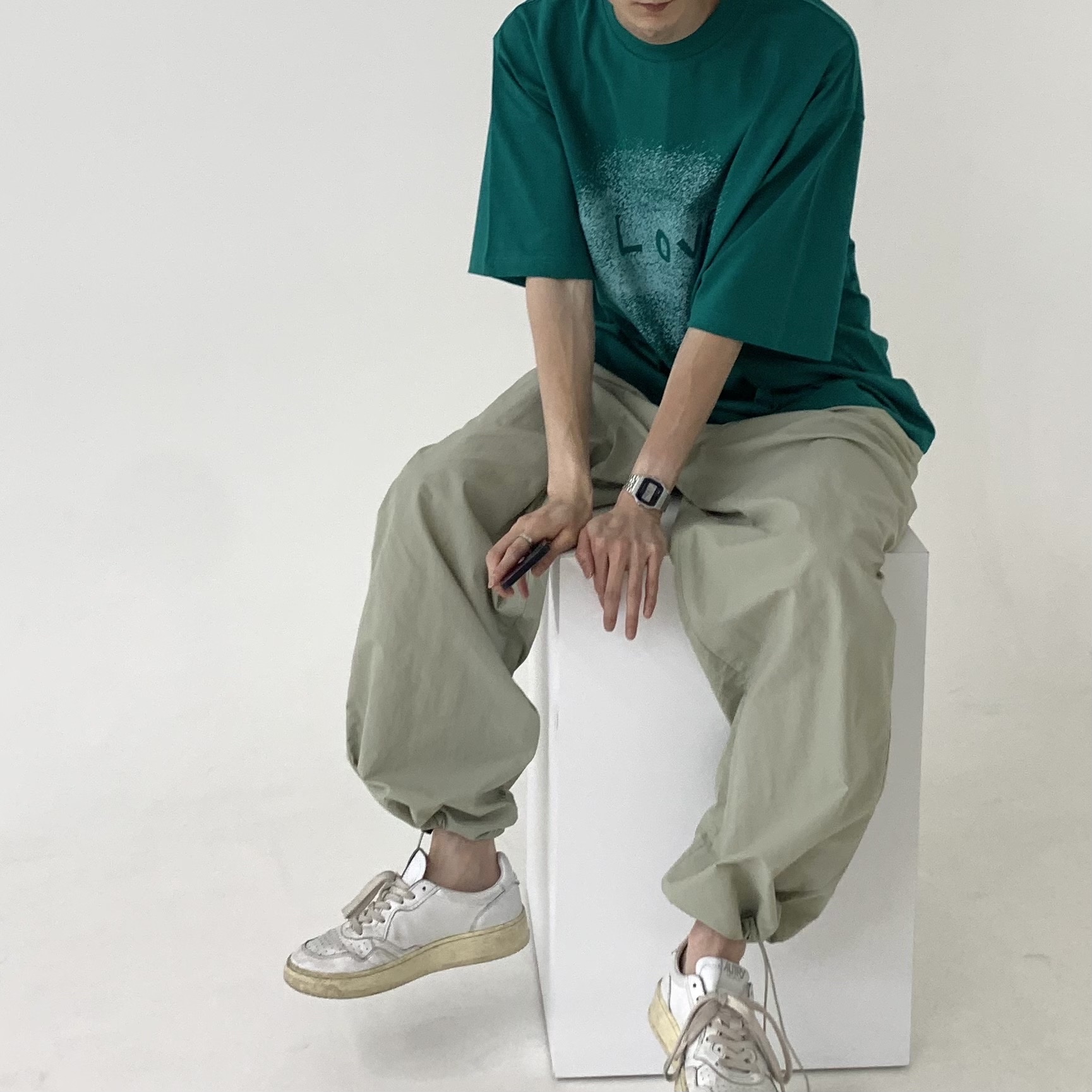 Autry Medalist Low Leather Sneakers White, (W) Autry Medalist Low Leather Sneakers White 착용 스타일 - 1