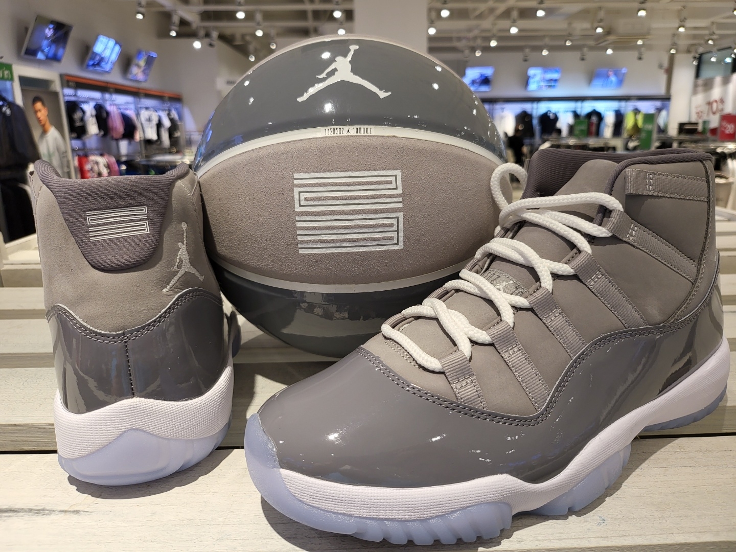 Jordan 11 Retro Cool Grey 2021 착용 스타일