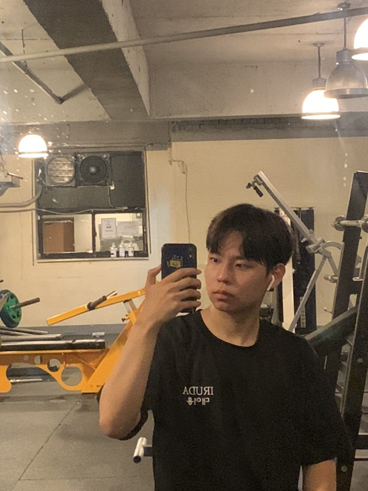 KREAM 프로필 이미지