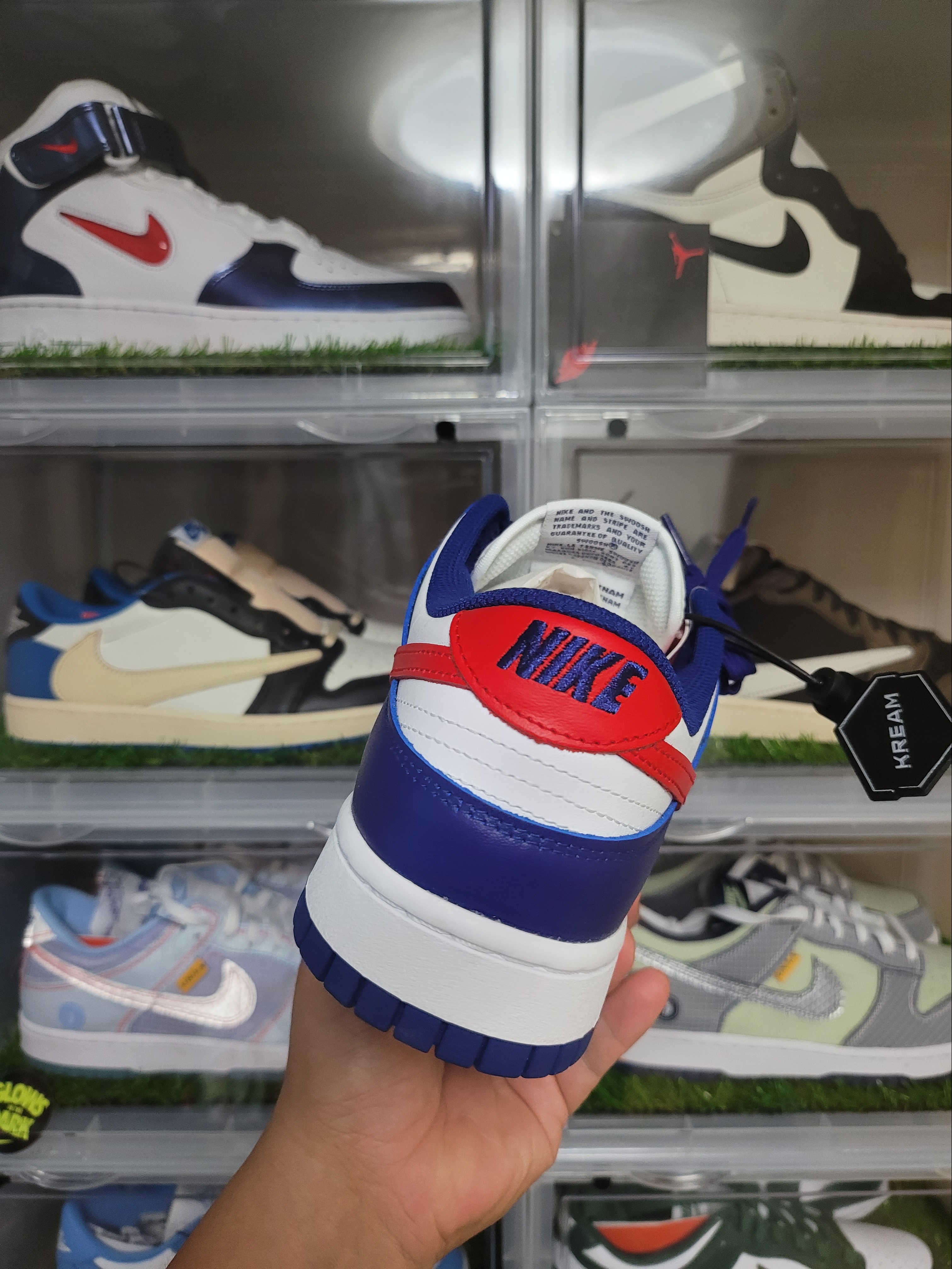 (W) Nike Dunk Low White and University Red 착용 스타일 - 3