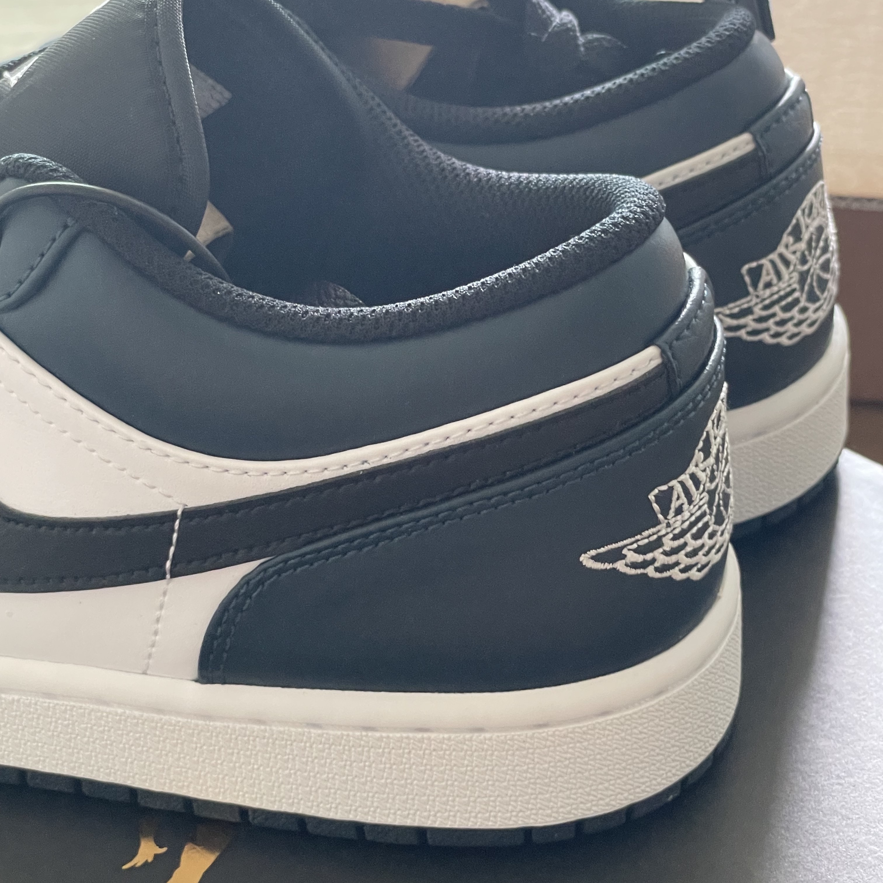 Jordan 1 Low Dark Teal 착용 스타일 - 3