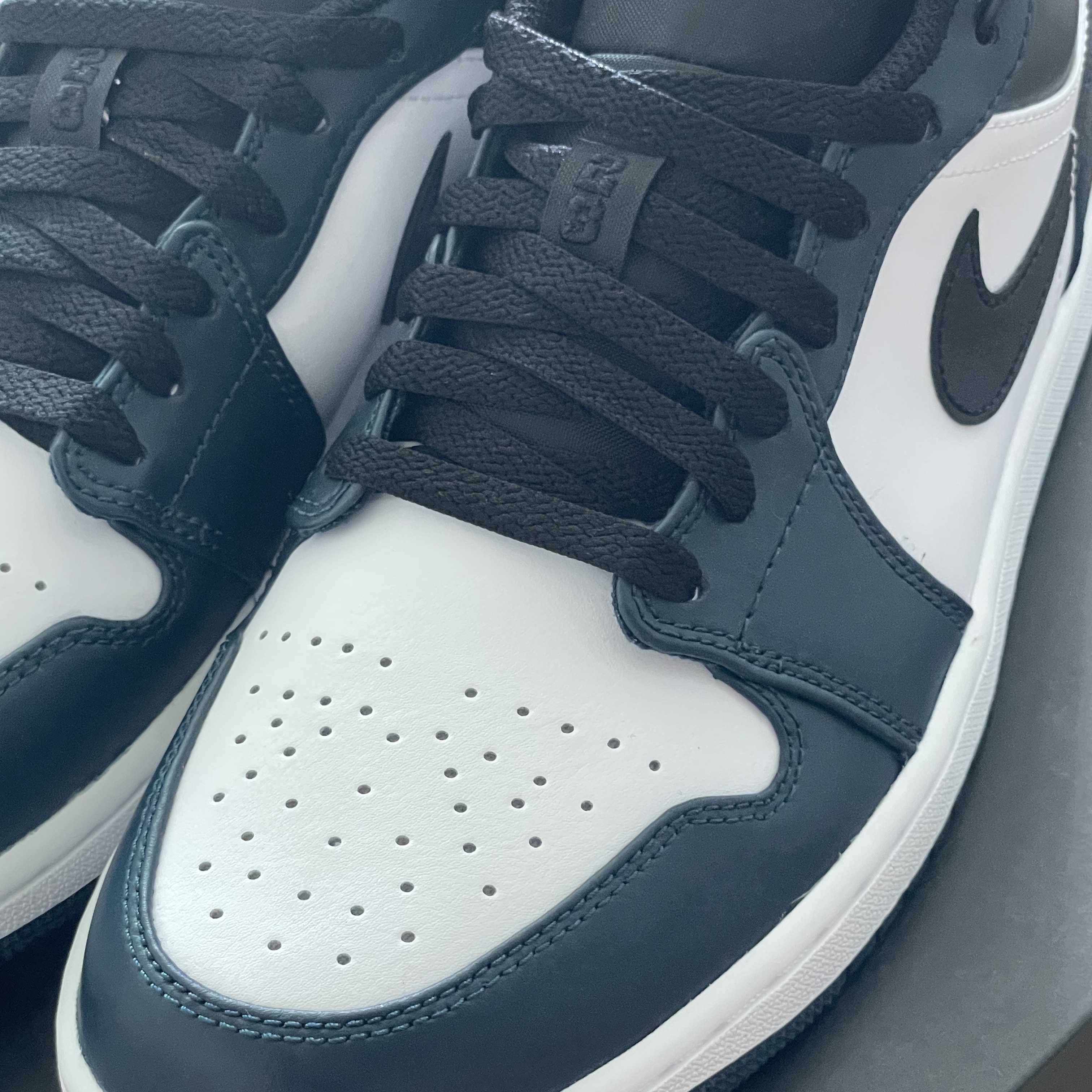 Jordan 1 Low Dark Teal 착용 스타일 - 2