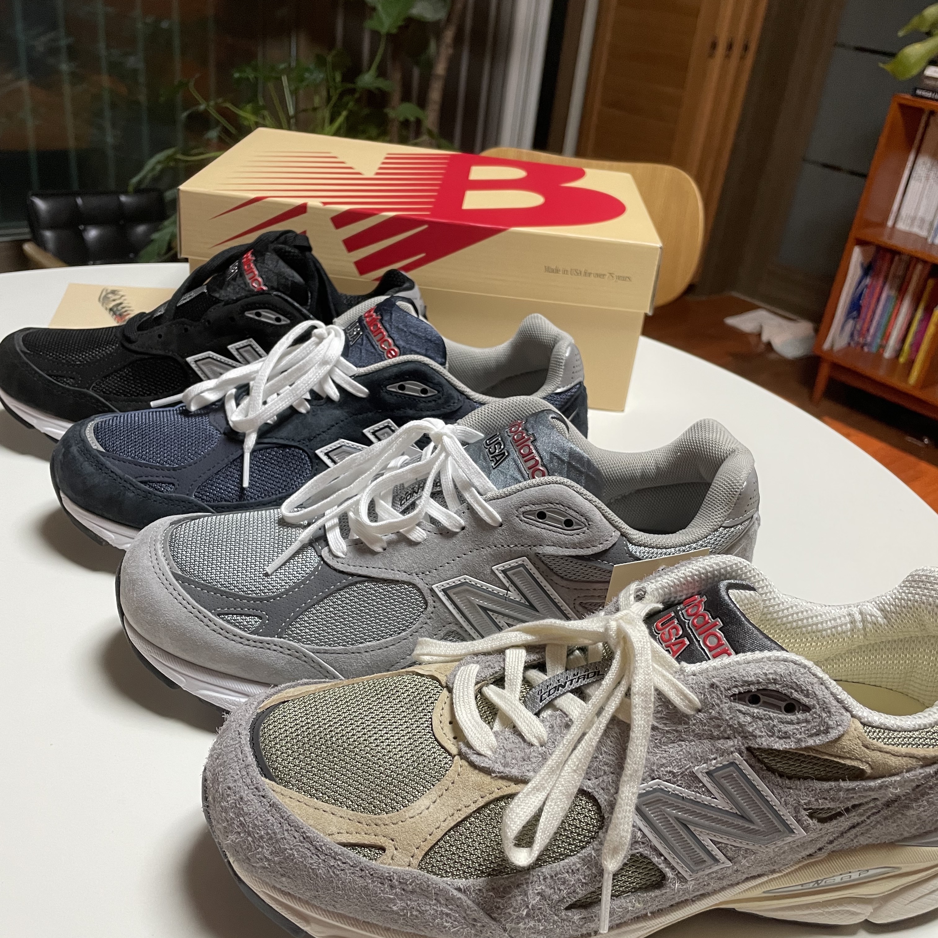 New Balance 990v3 Made in USA Marblehead Incense, New Balance 990v3 Made in USA Black - D Standard 착용 스타일 - 2