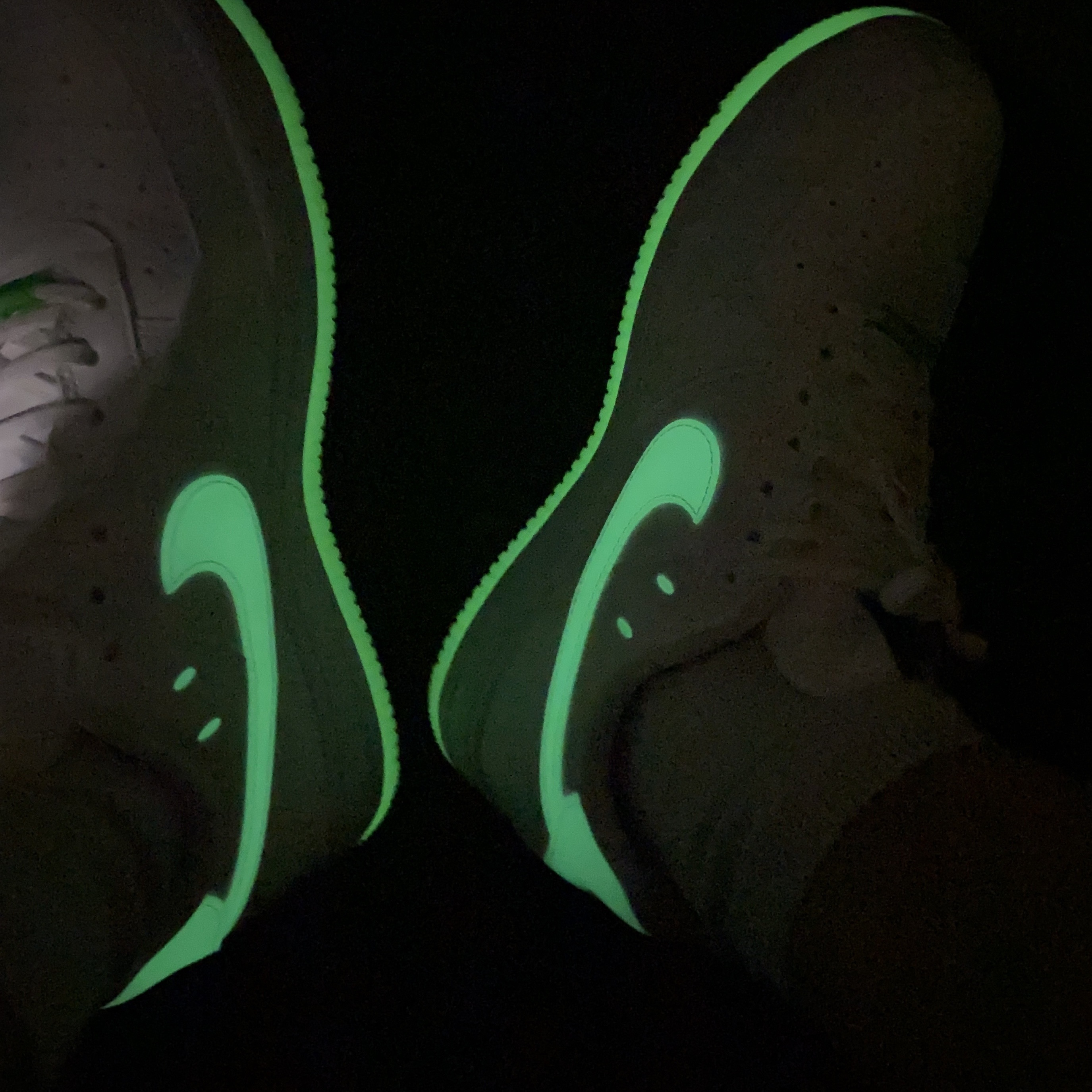 (W) Nike Air Force 1 '07 LX Have a Nike Day White Glow 착용 스타일 - 2